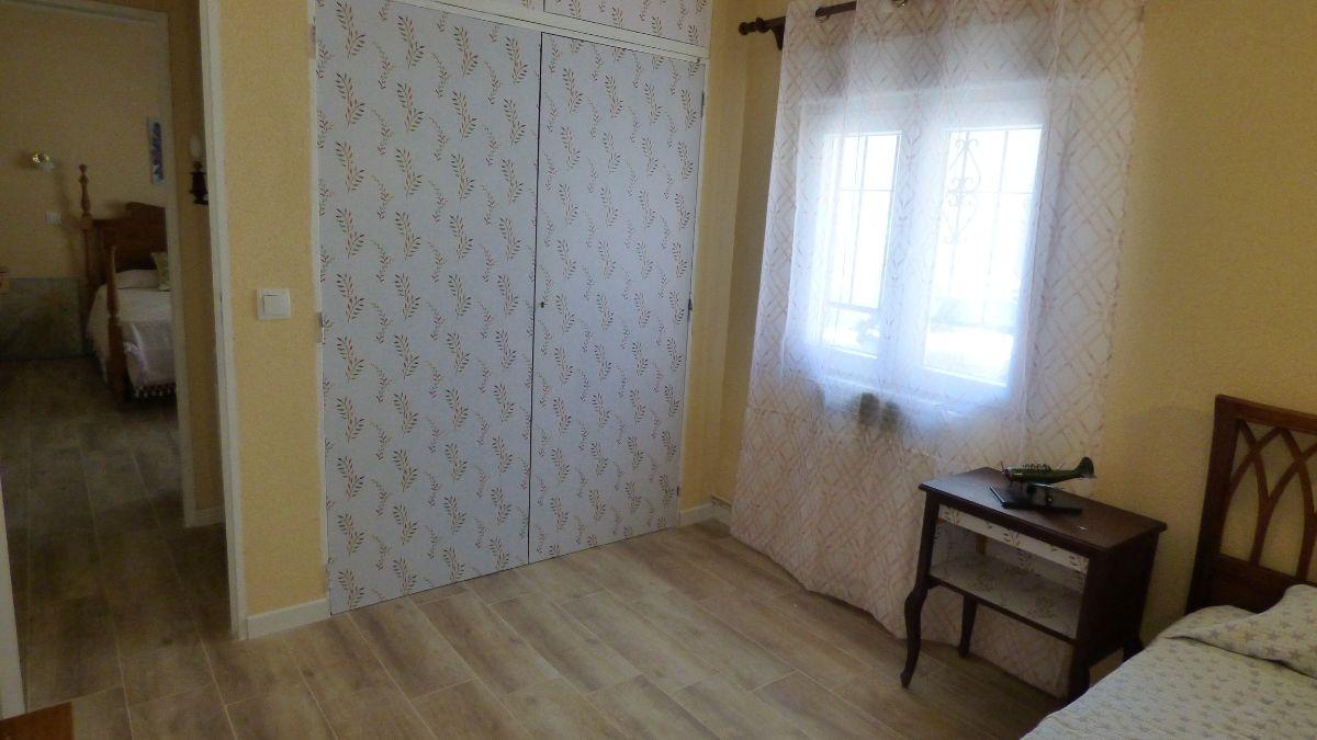 For rent of house in El Molar