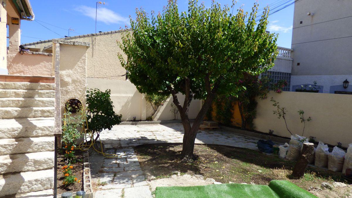 For rent of house in El Molar