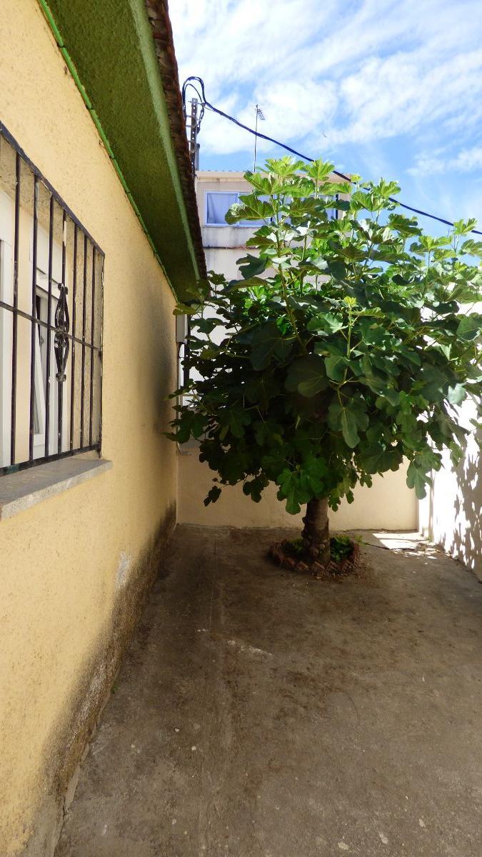 For rent of house in El Molar