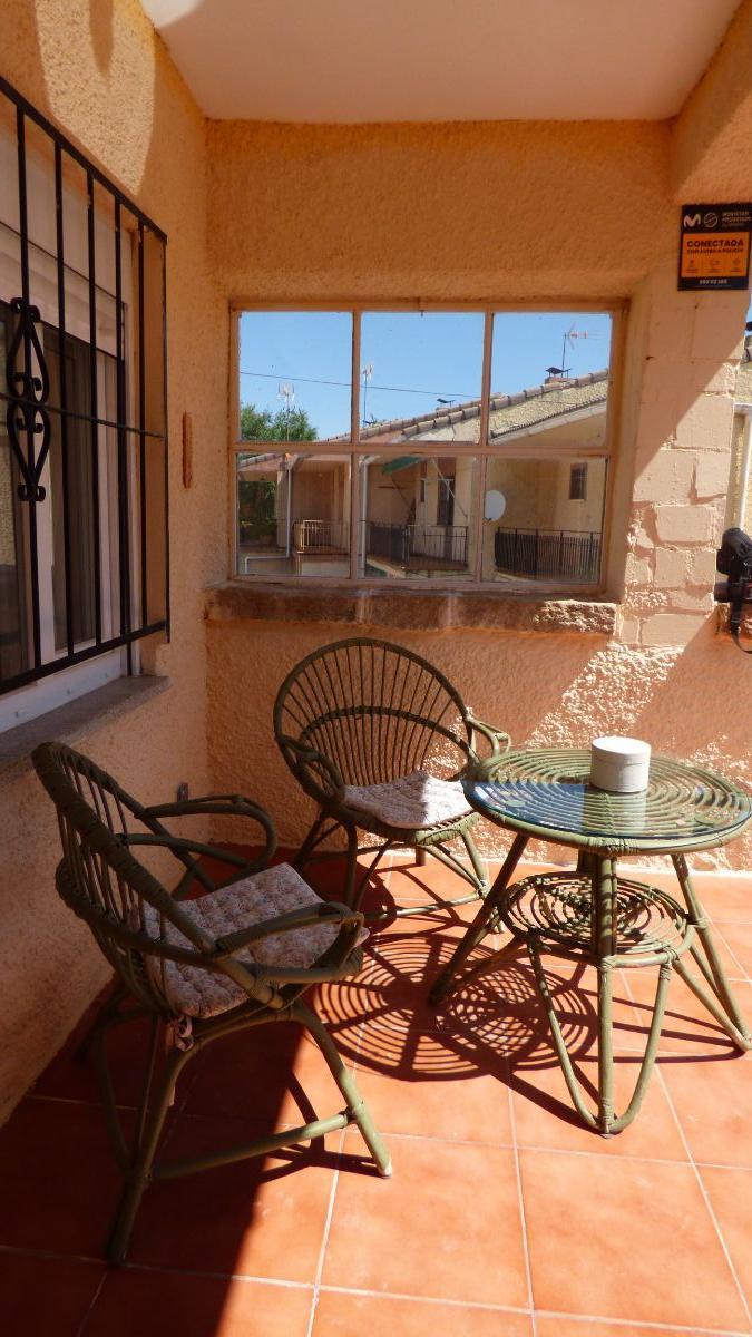 For rent of house in El Molar