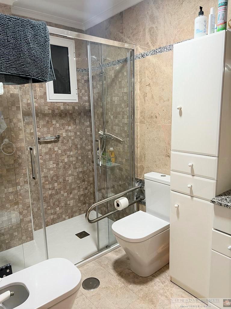 For sale of flat in Albacete