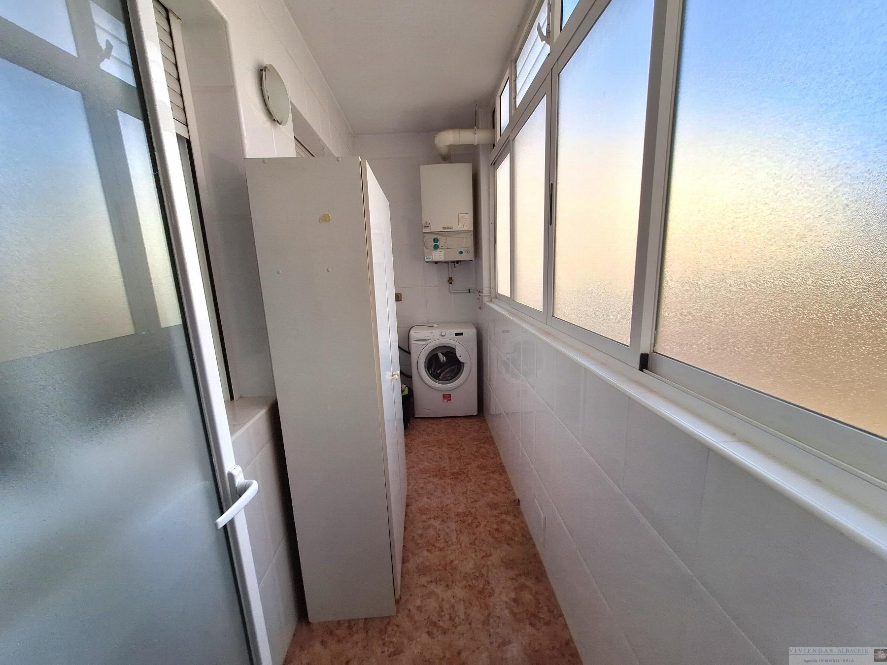For sale of apartment in Albacete