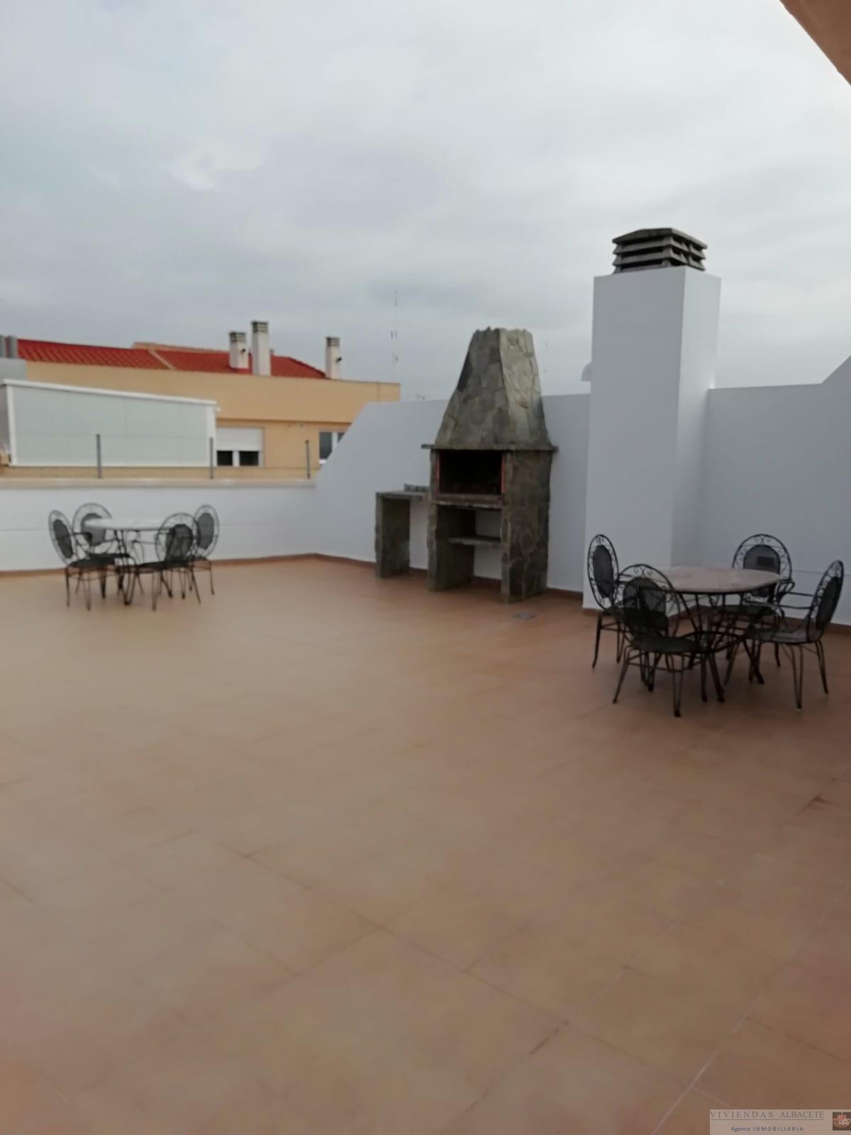 For sale of penthouse in Albacete