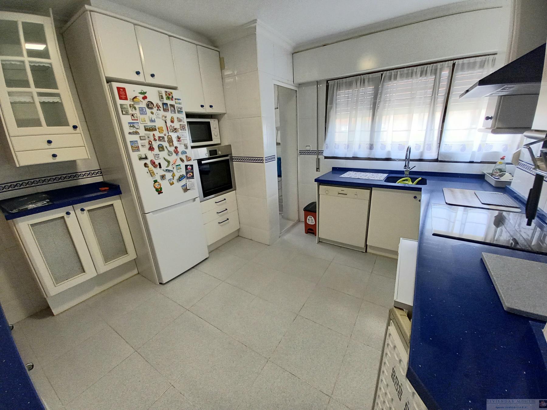 For sale of flat in Albacete