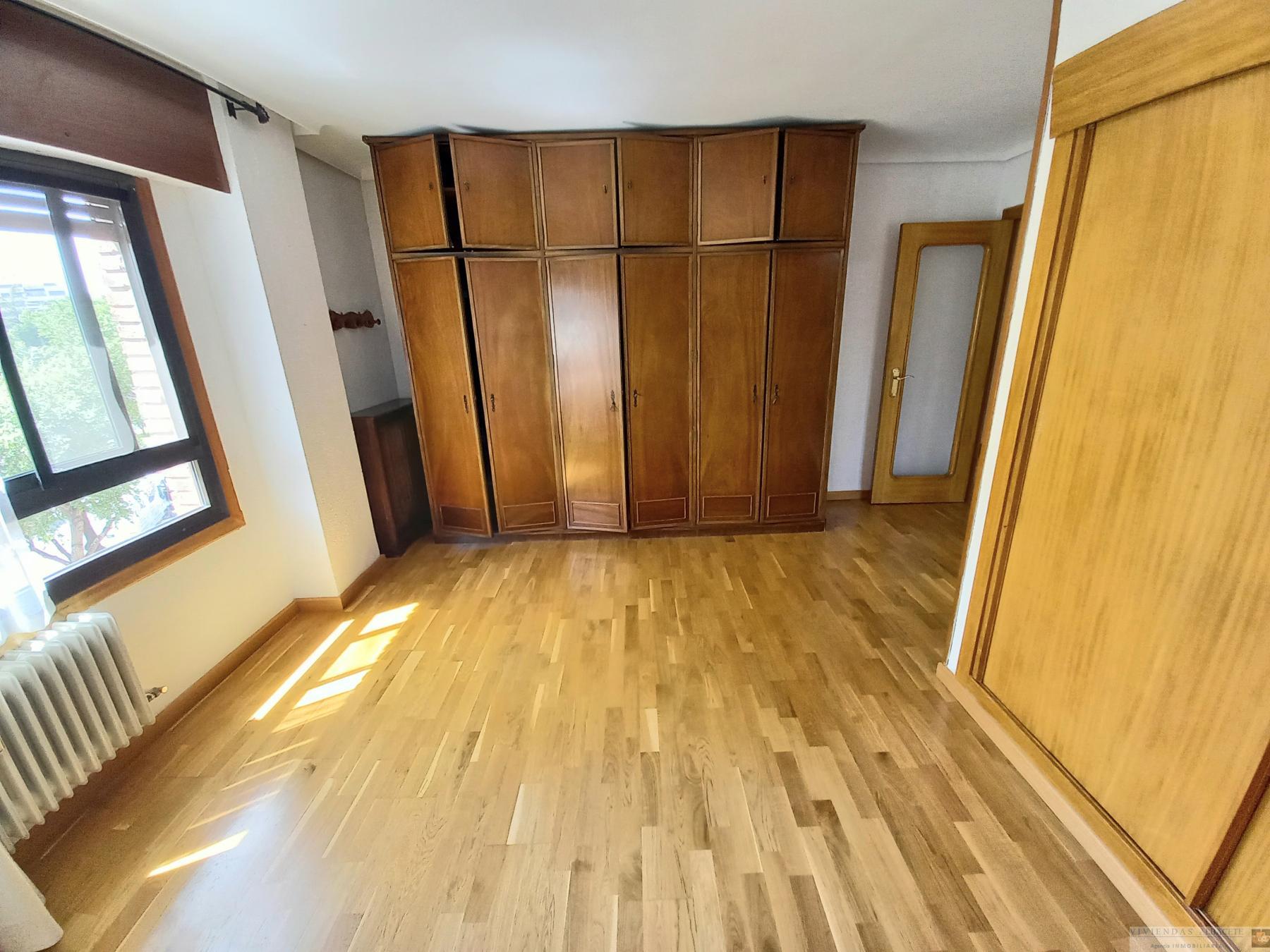 For sale of flat in Albacete