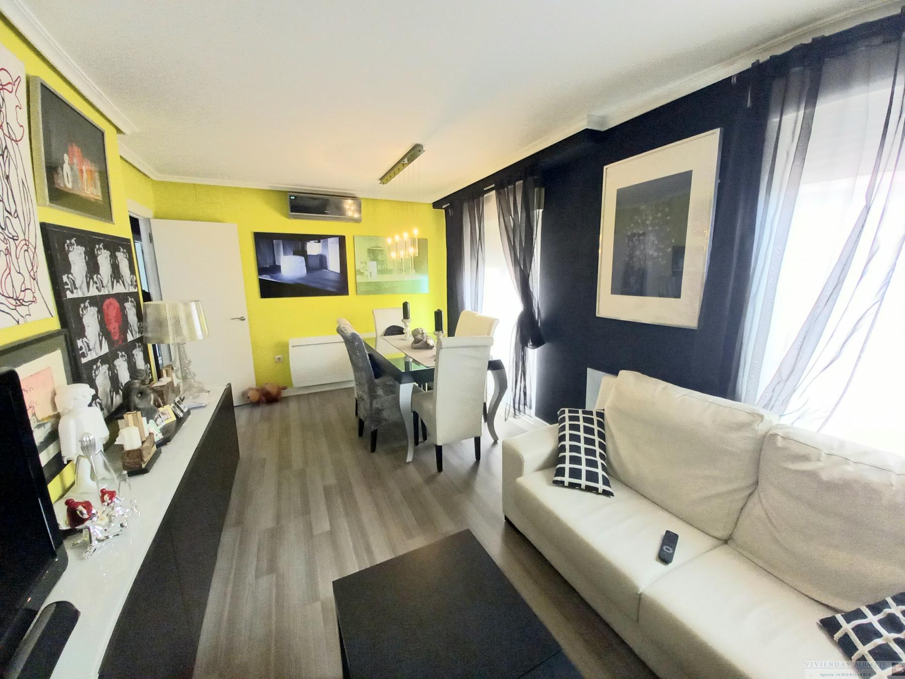 For sale of apartment in Albacete