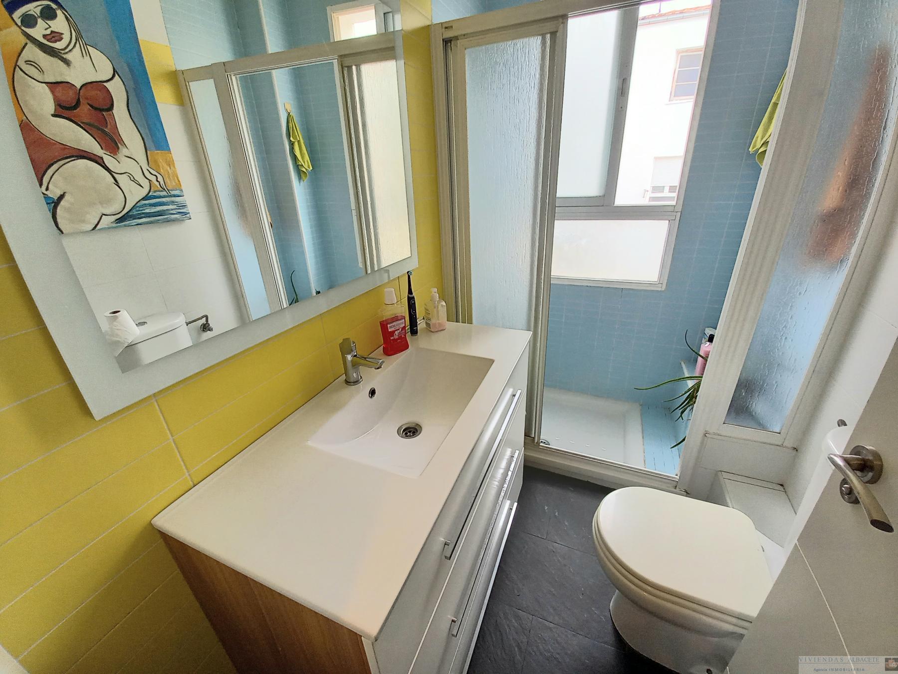 For sale of apartment in Albacete