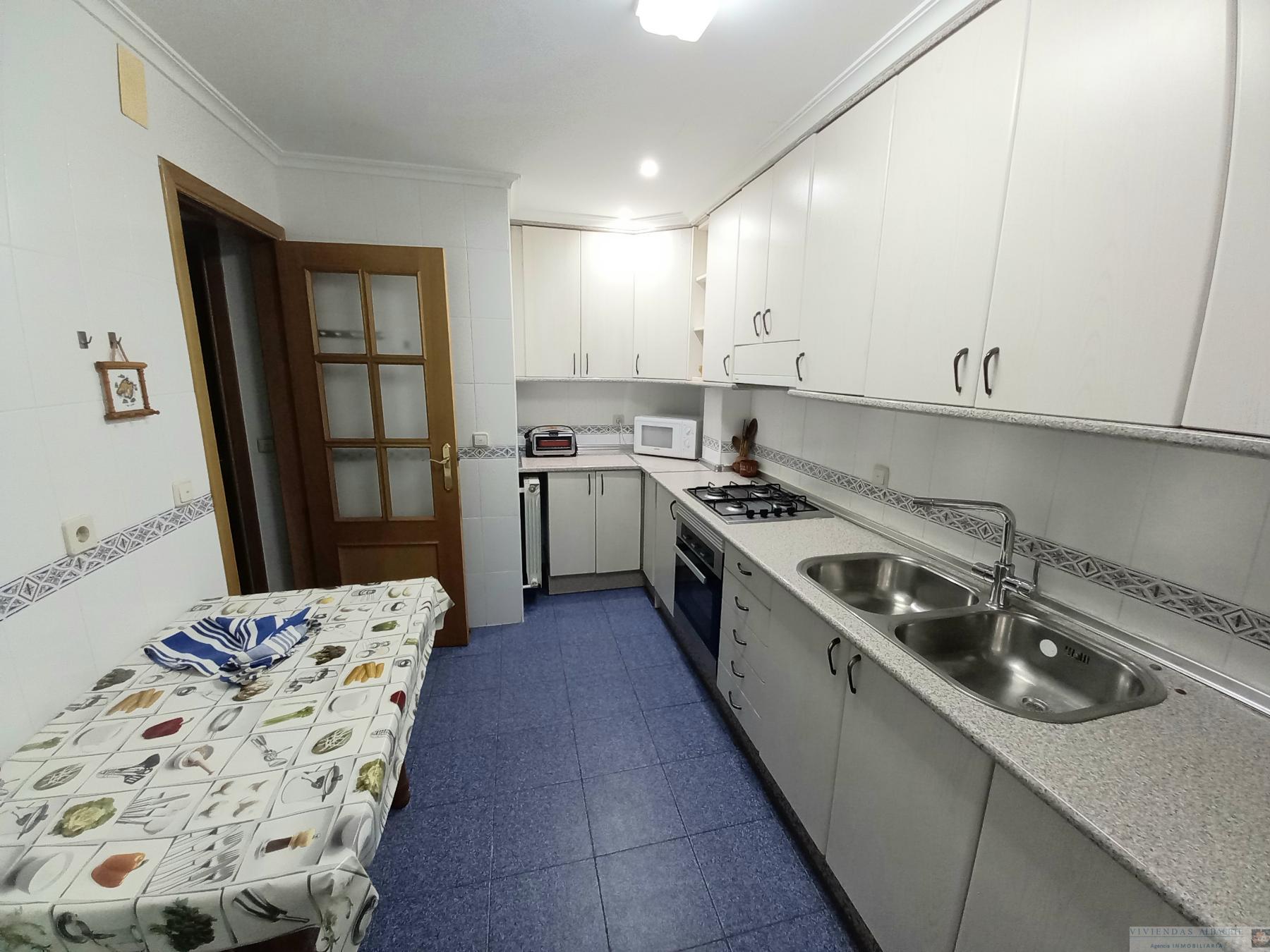 For sale of flat in Albacete