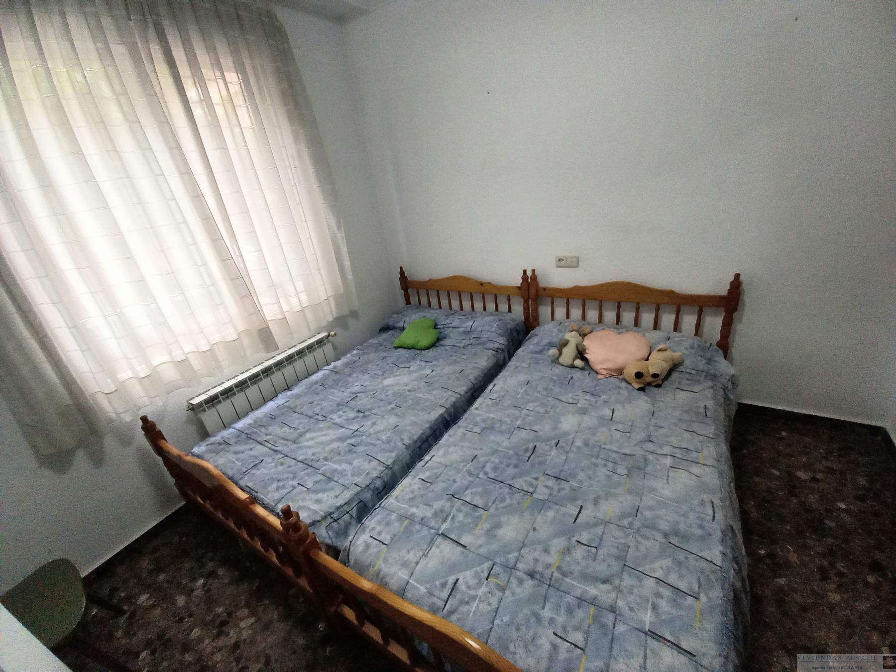 For sale of flat in Albacete