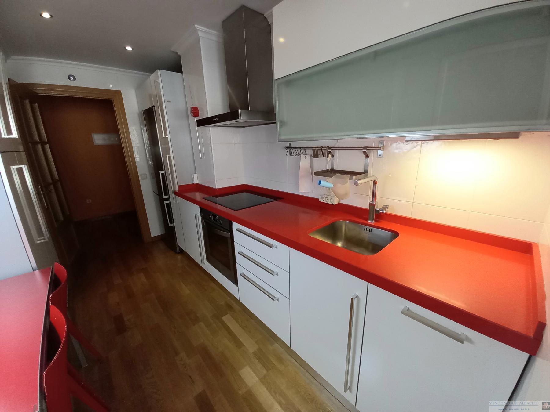 For sale of apartment in Albacete