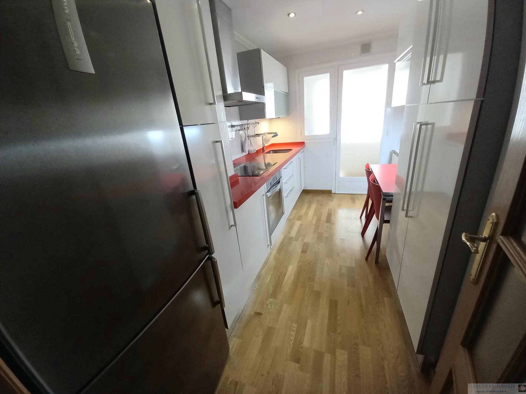 For sale of apartment in Albacete