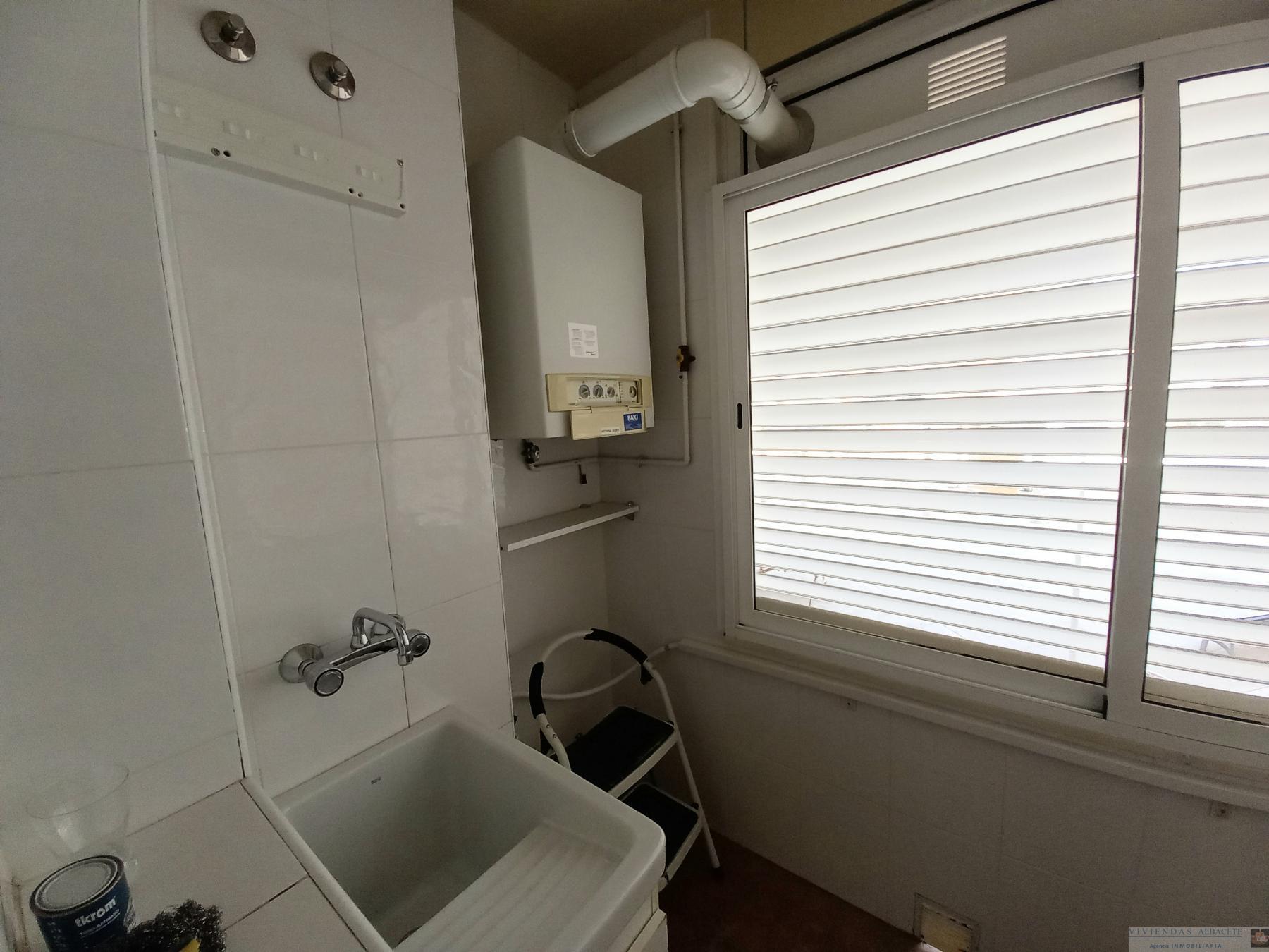 For sale of apartment in Albacete