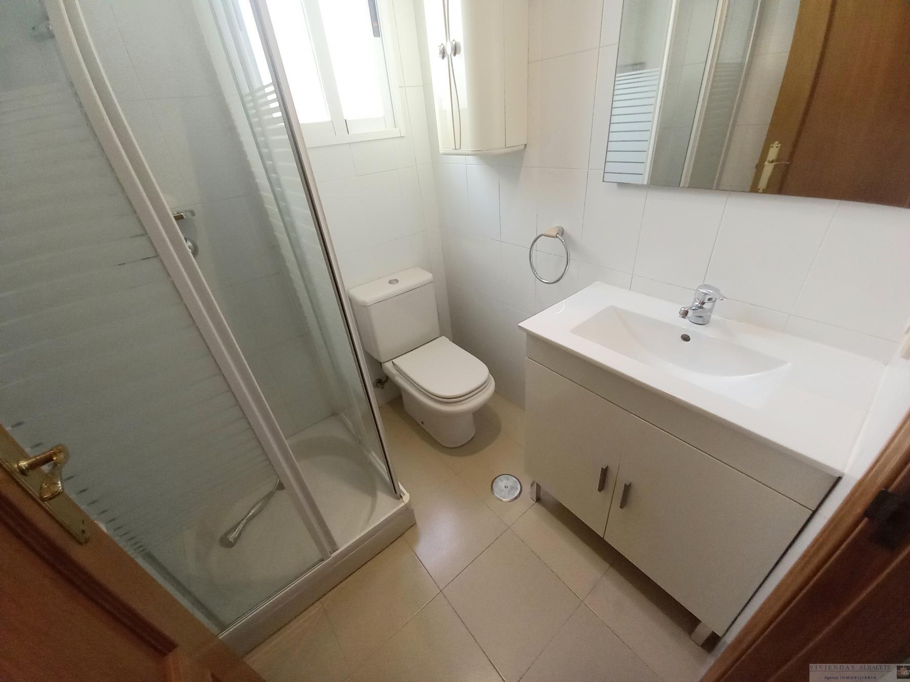 For sale of penthouse in Albacete