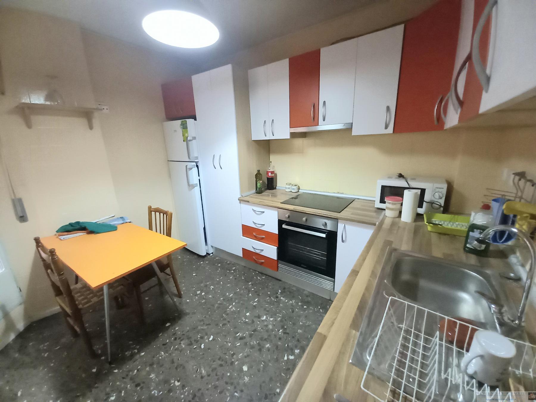 For sale of flat in Albacete