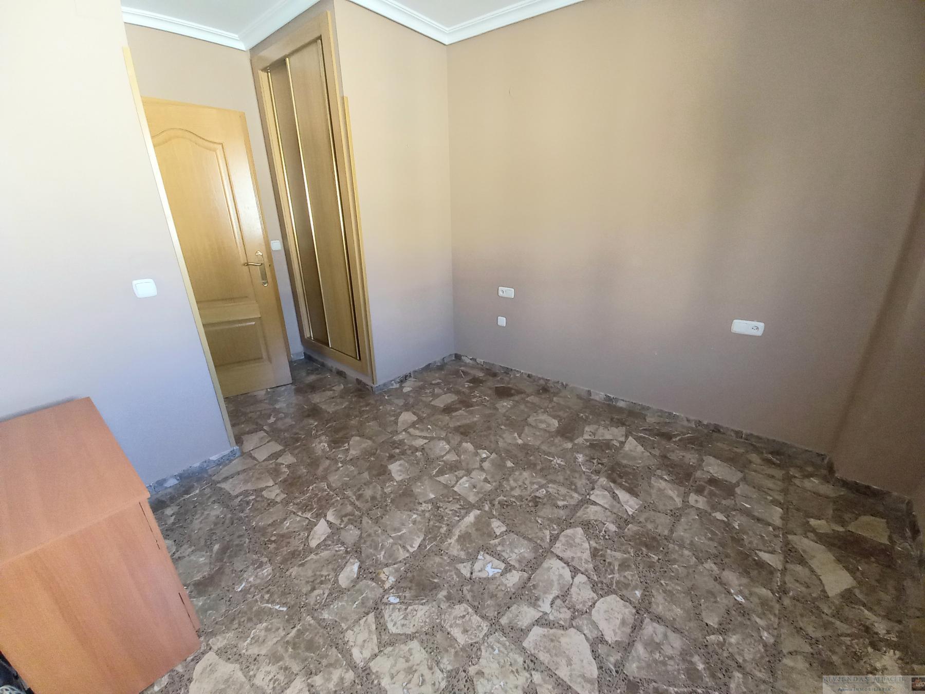 For sale of flat in Albacete