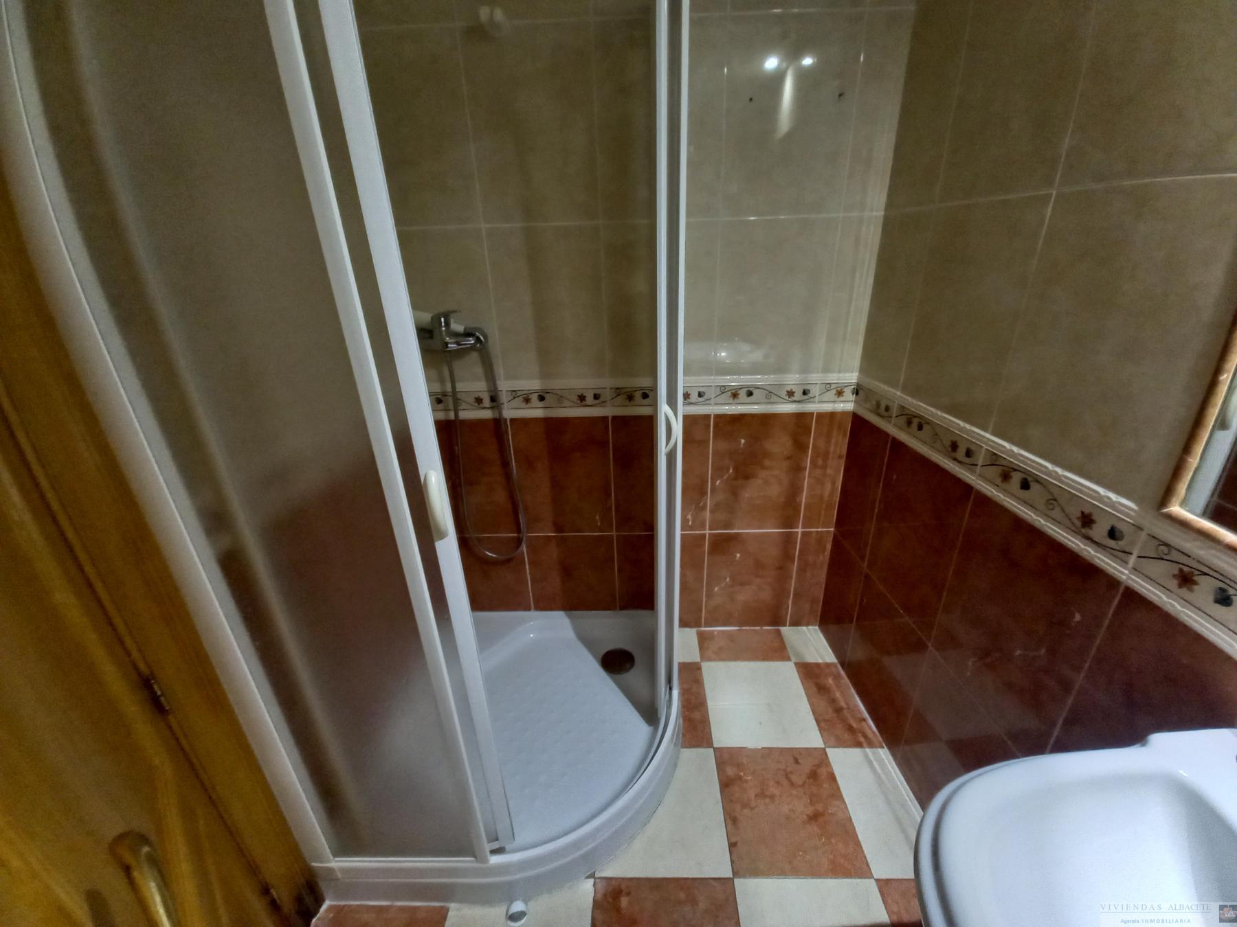 For sale of flat in Albacete