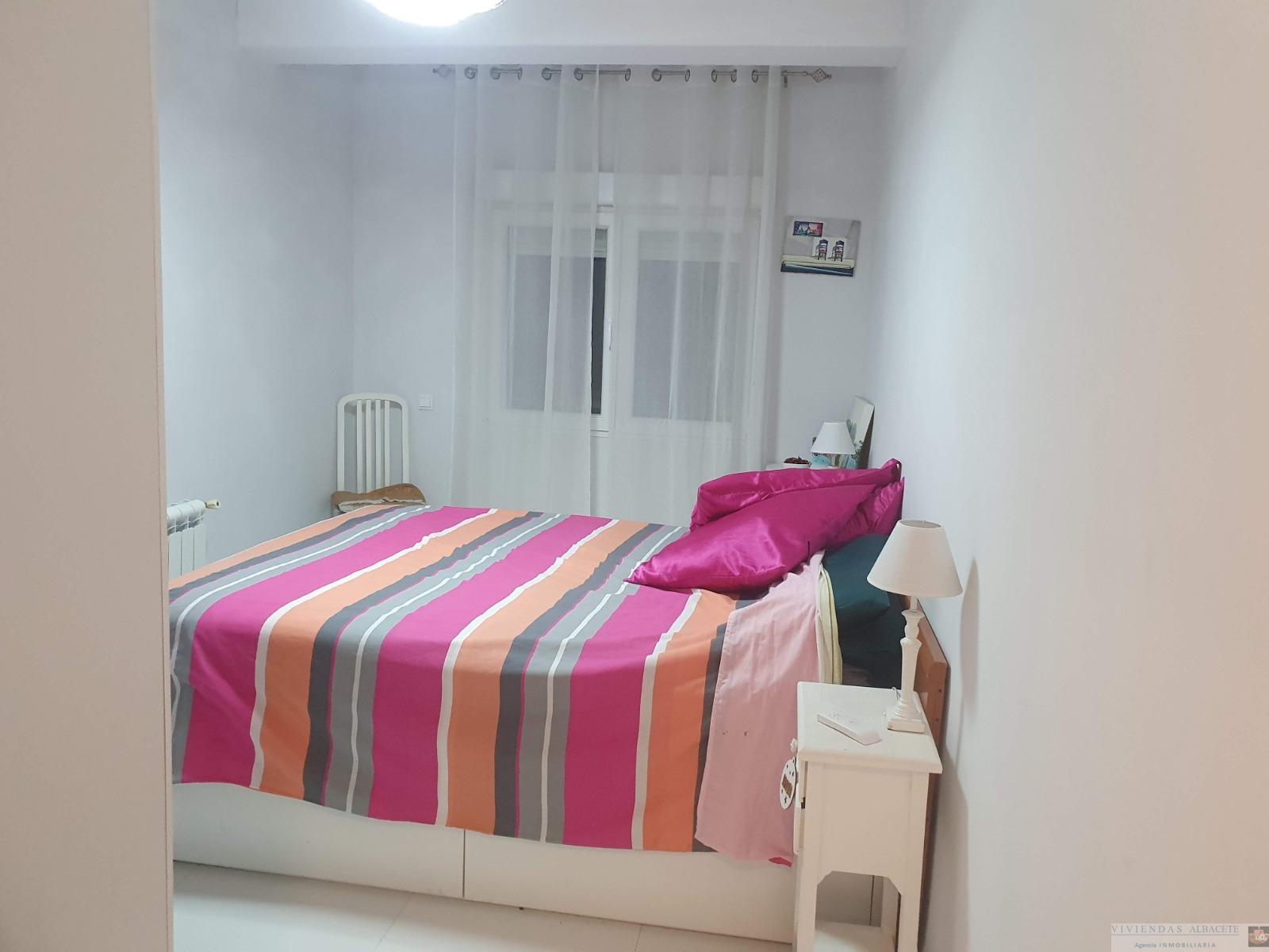 For sale of apartment in Madrid