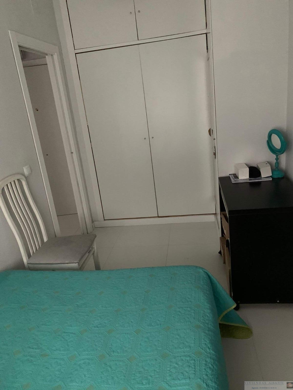For sale of apartment in Madrid
