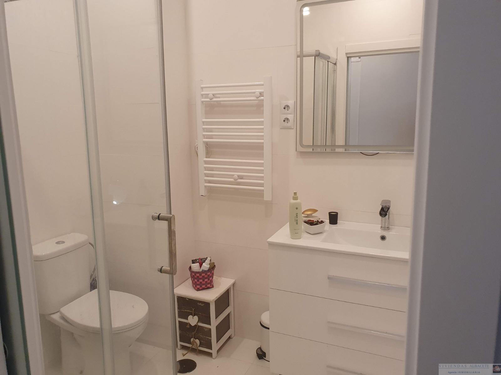 For sale of apartment in Madrid