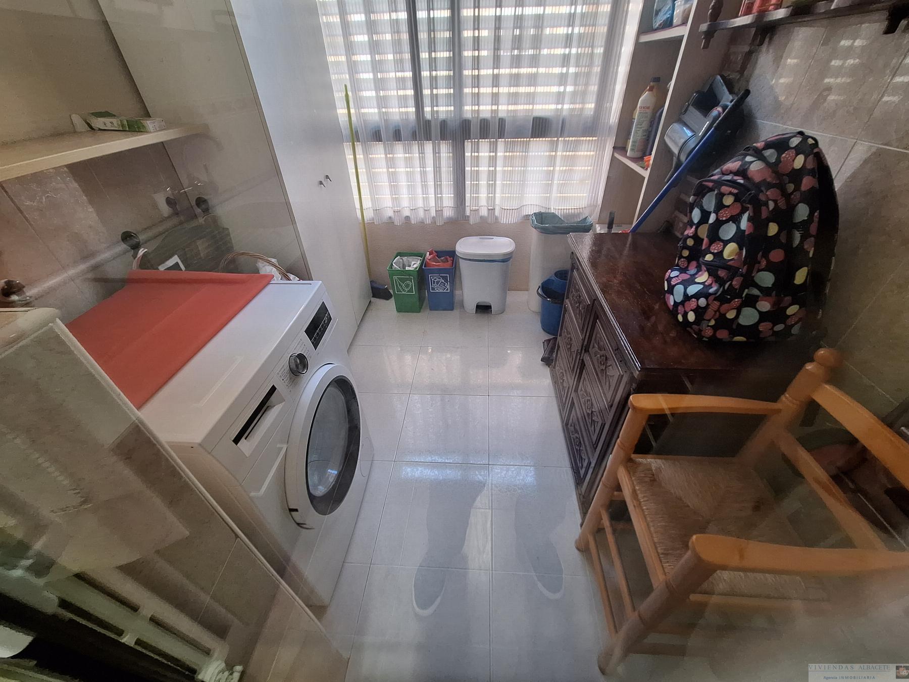 For sale of flat in Albacete