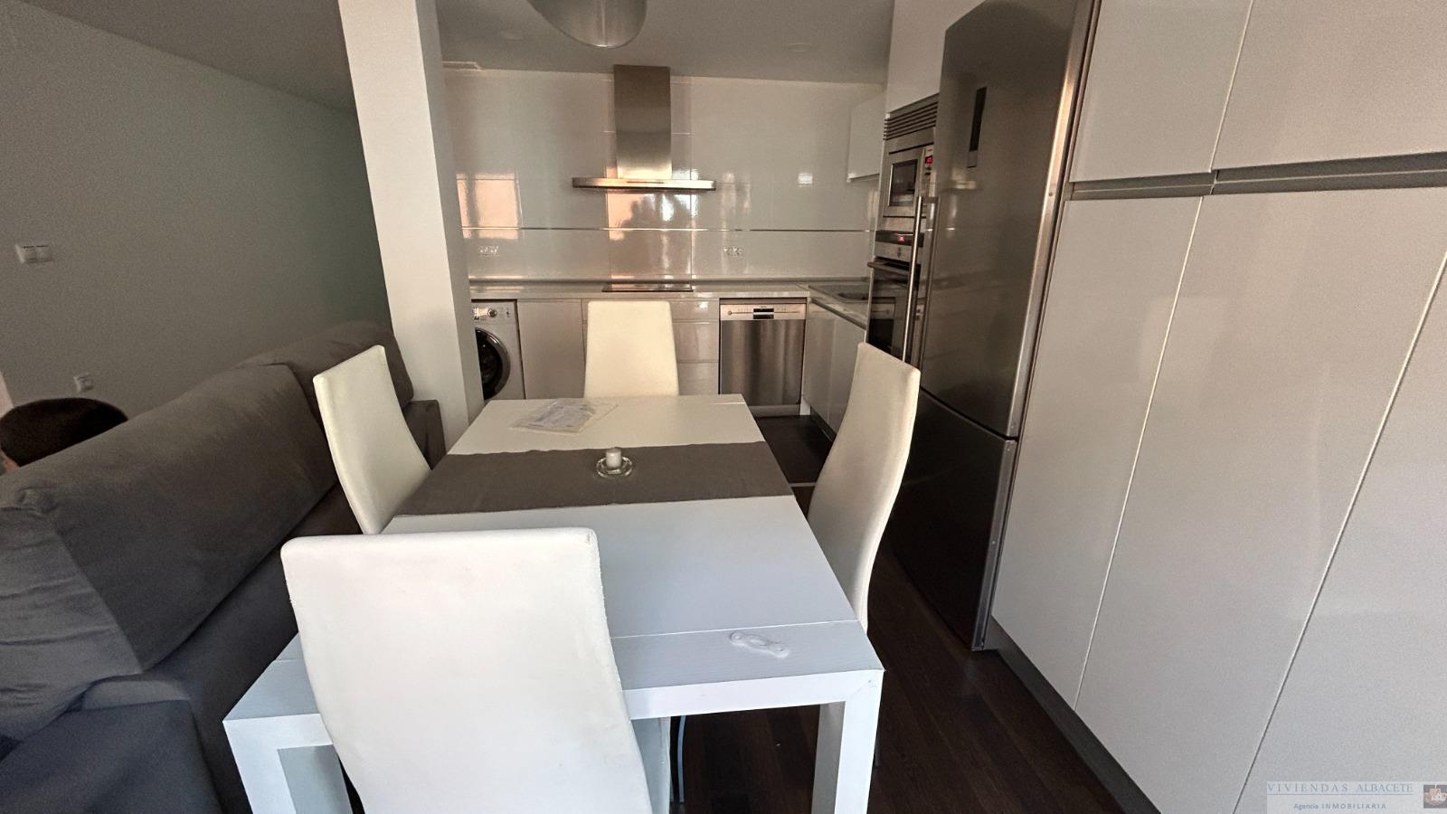 For sale of flat in Albacete