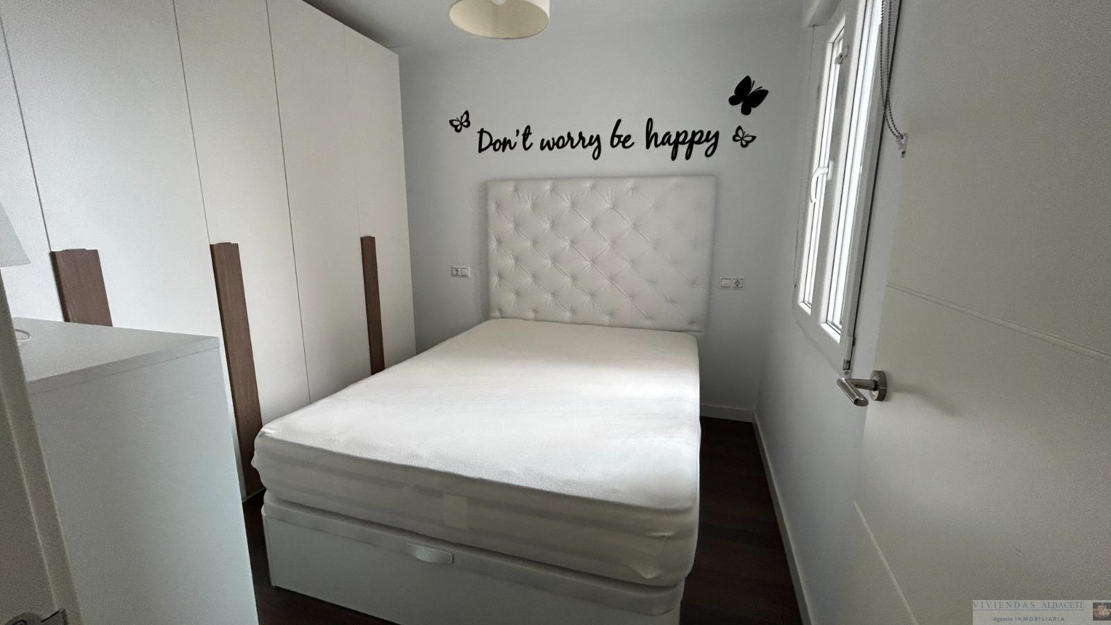 For sale of flat in Albacete