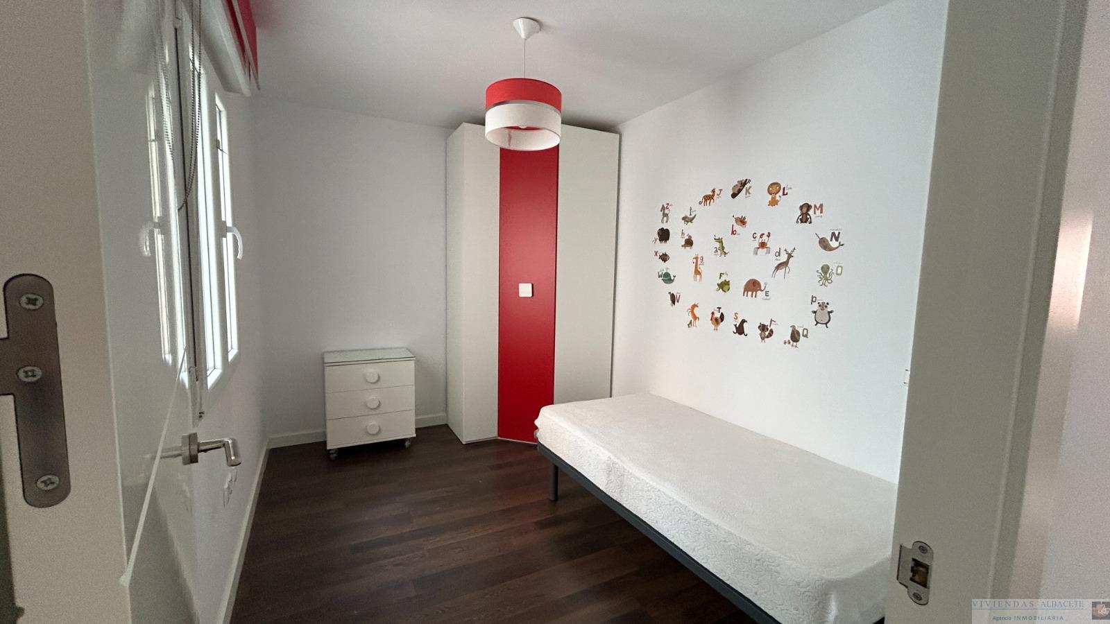 For sale of flat in Albacete