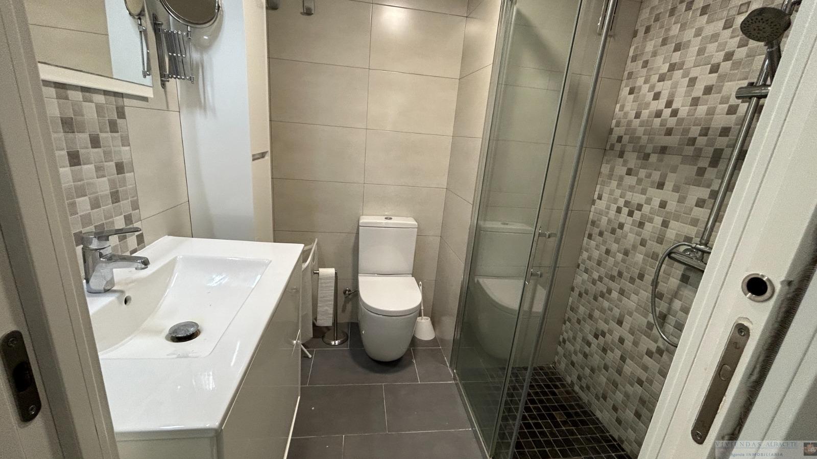 For sale of flat in Albacete