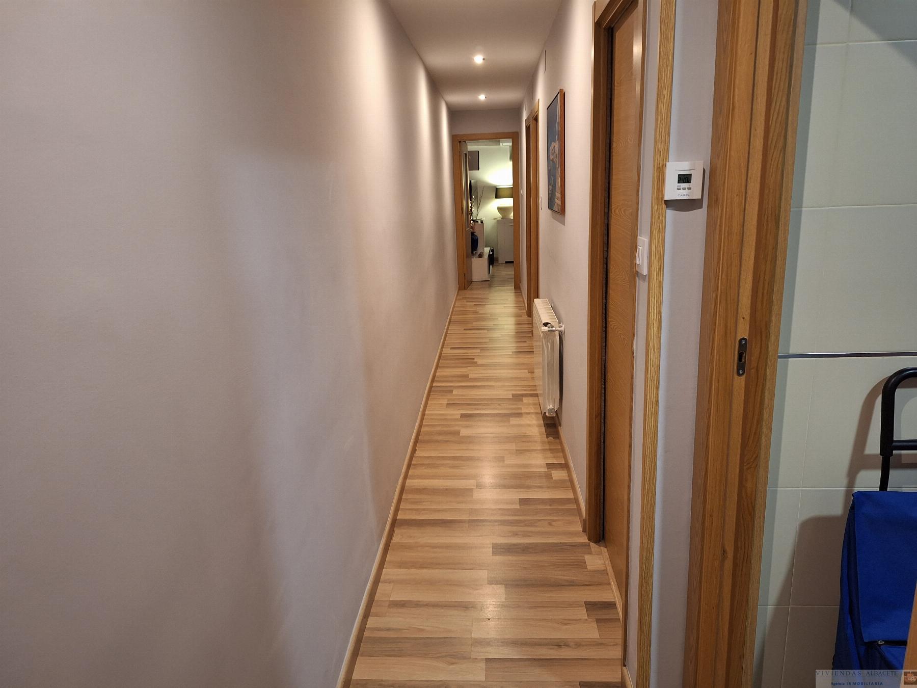 For sale of apartment in Albacete