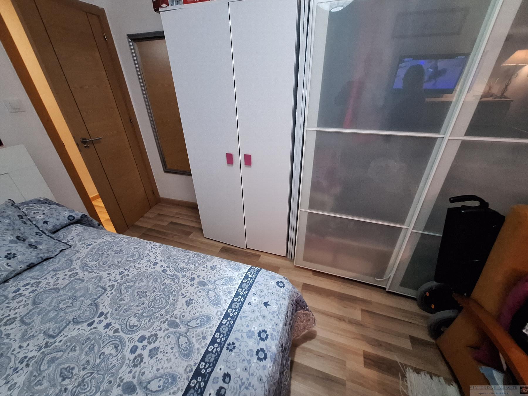 For sale of apartment in Albacete