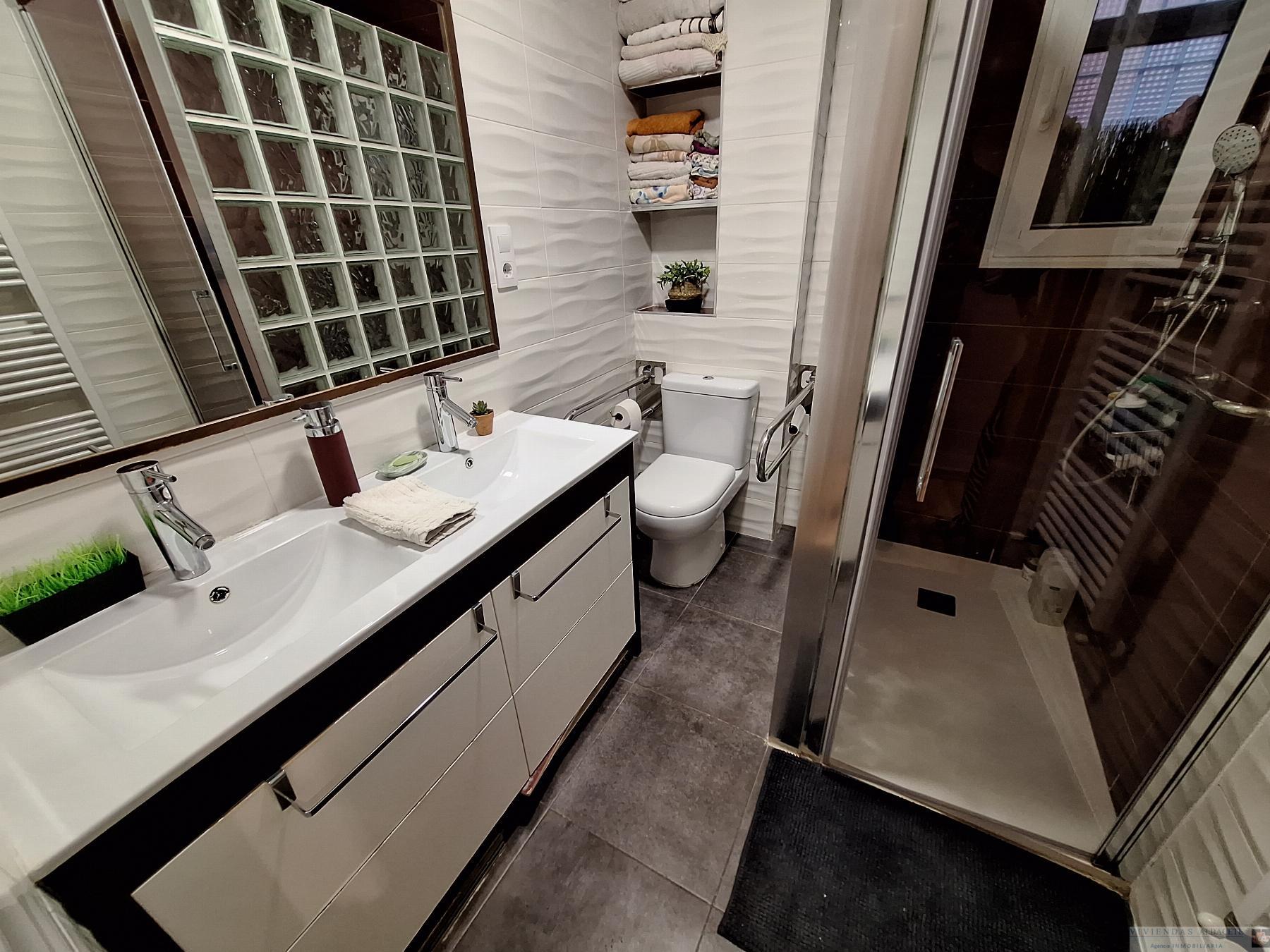 For sale of apartment in Albacete