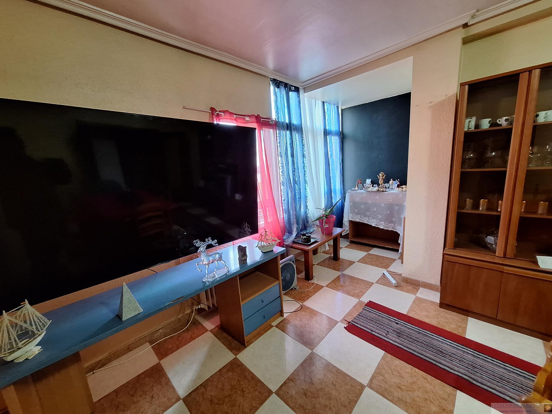 For sale of flat in Albacete