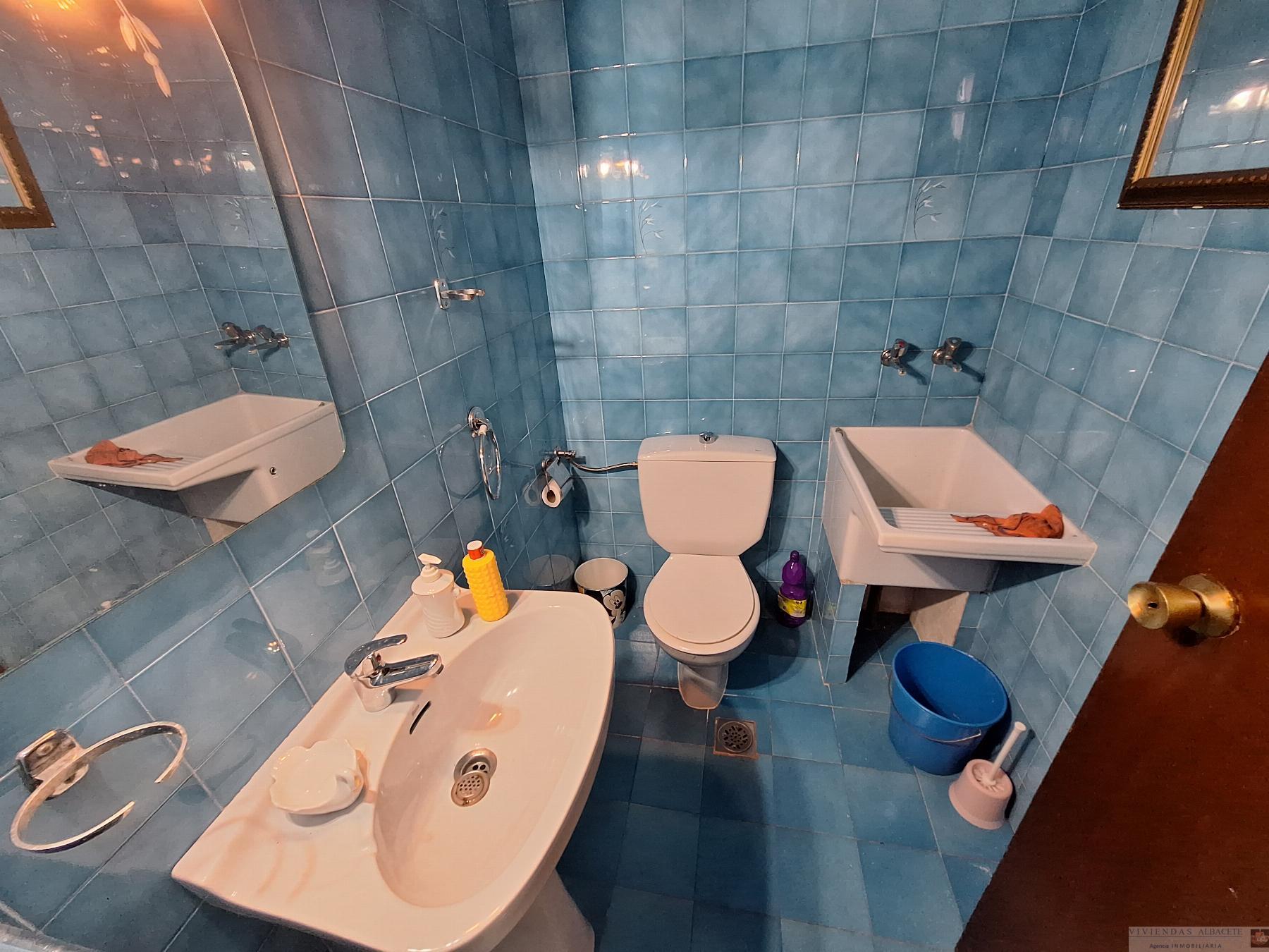 For sale of flat in Albacete
