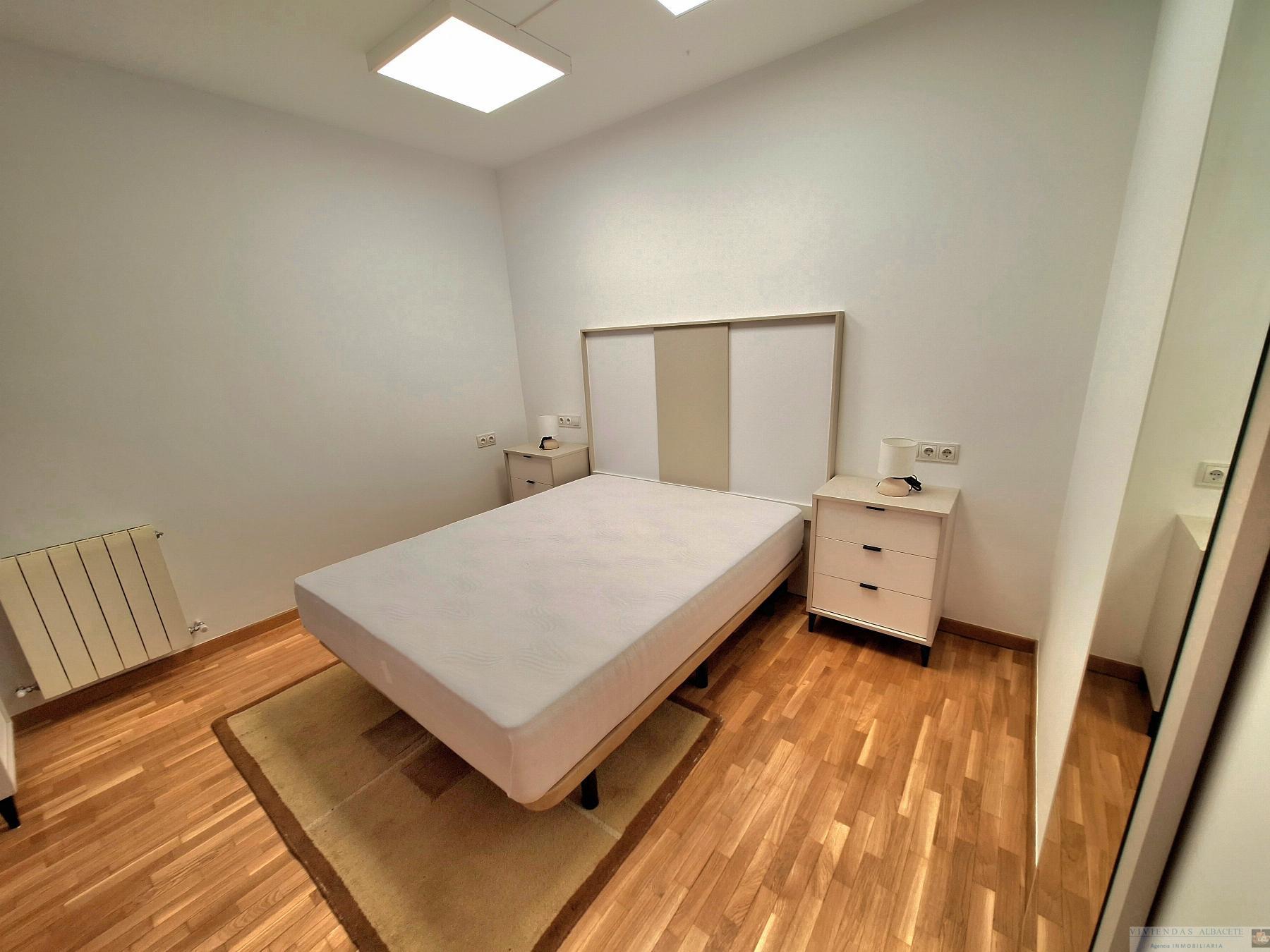 For sale of apartment in Albacete