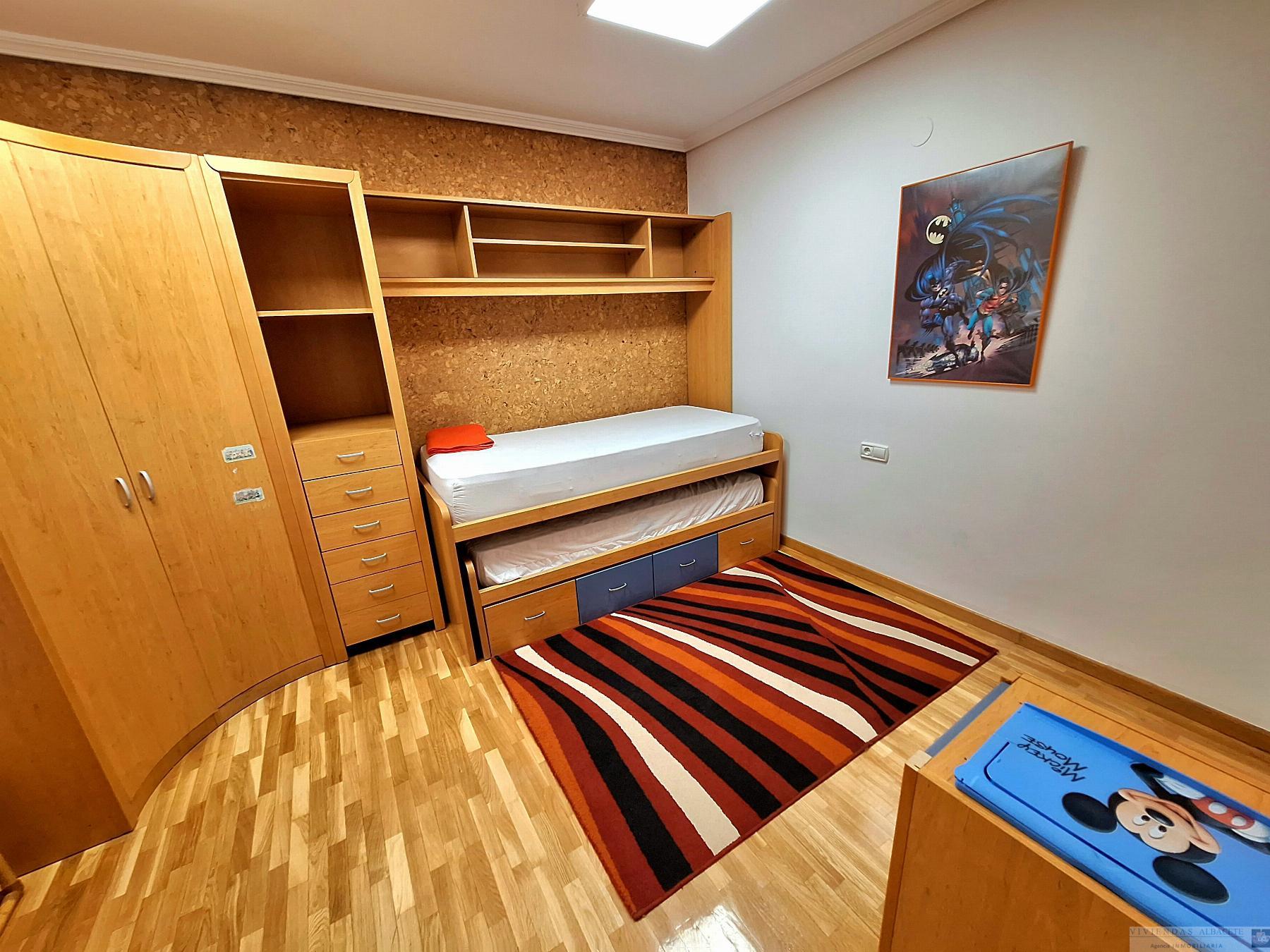 For sale of apartment in Albacete