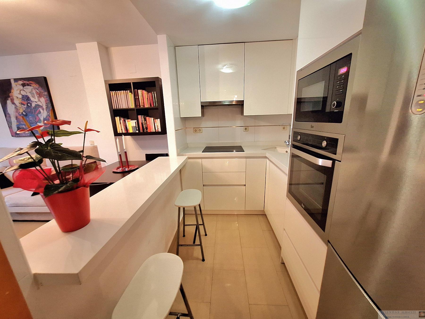 For sale of apartment in Albacete