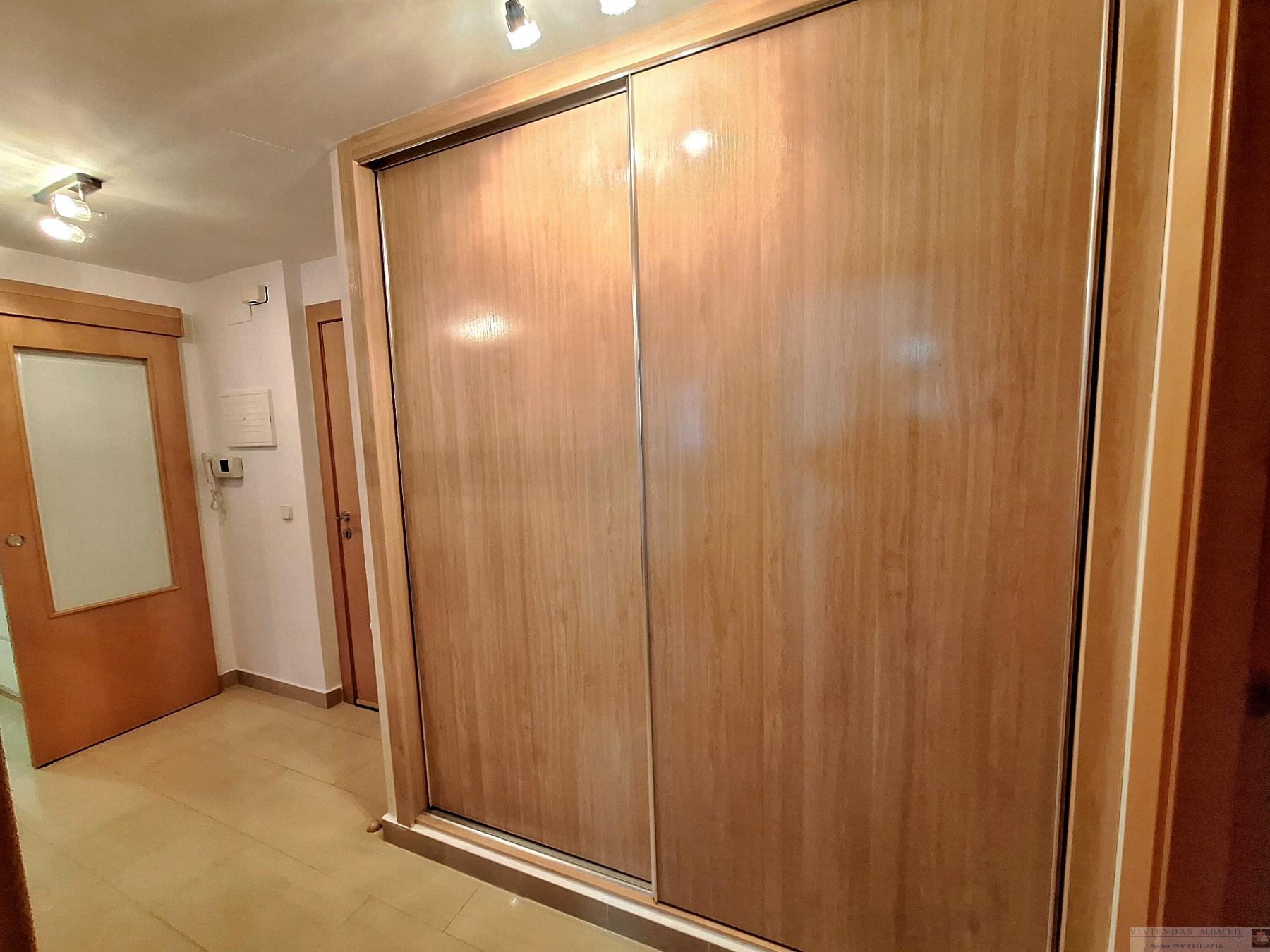 For sale of apartment in Albacete