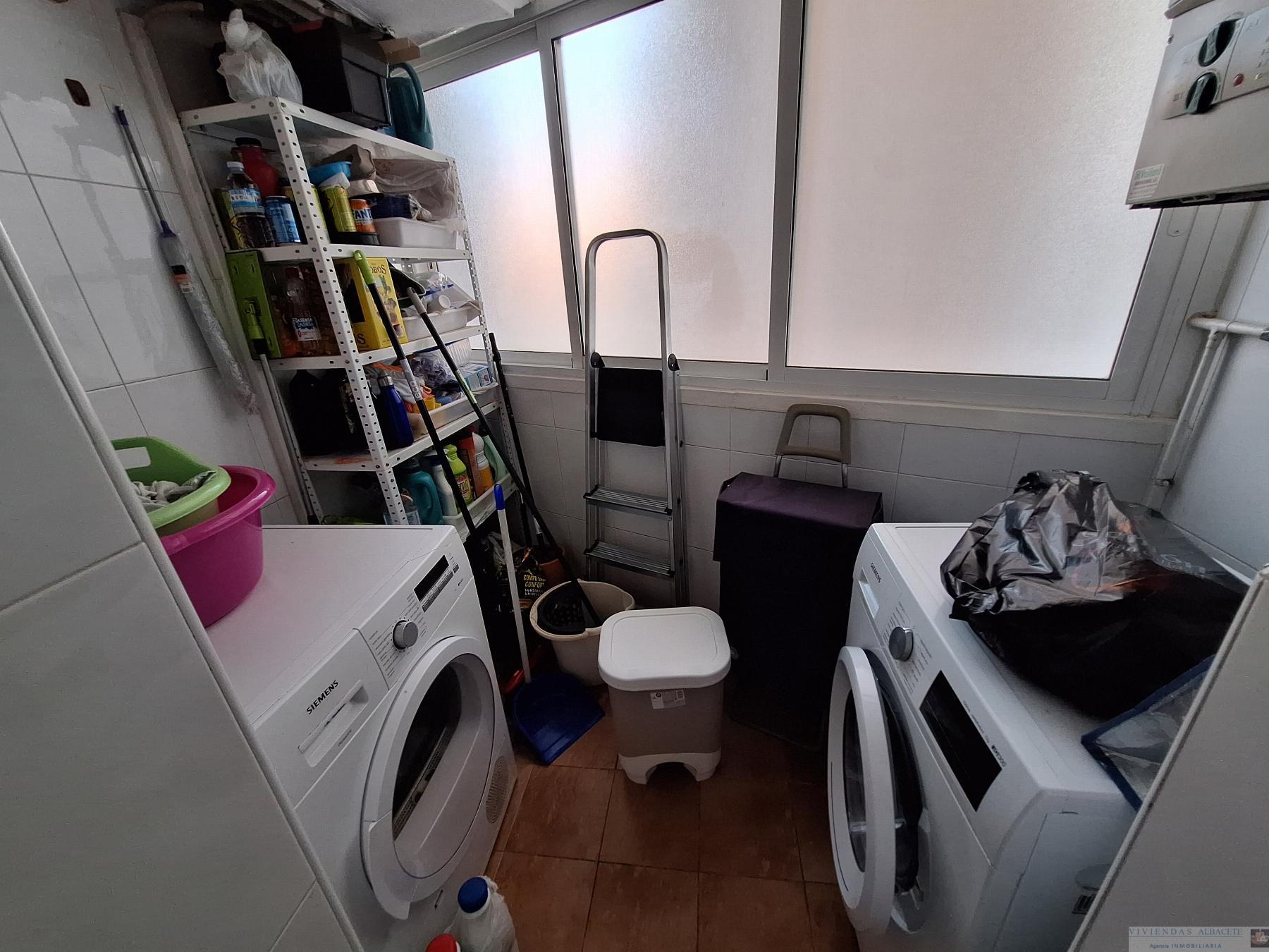 For sale of flat in Albacete