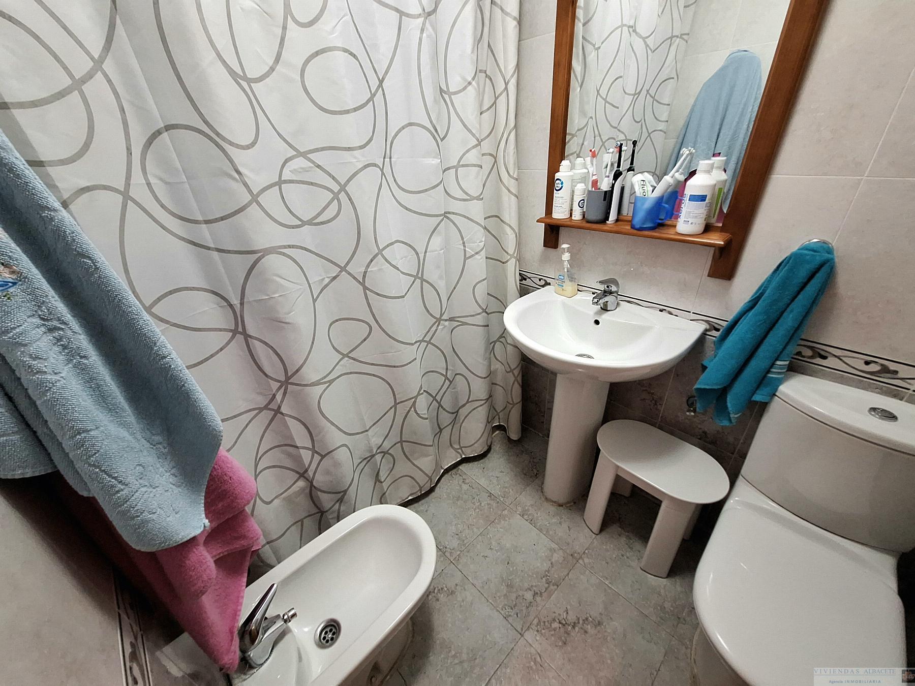 For sale of flat in Albacete
