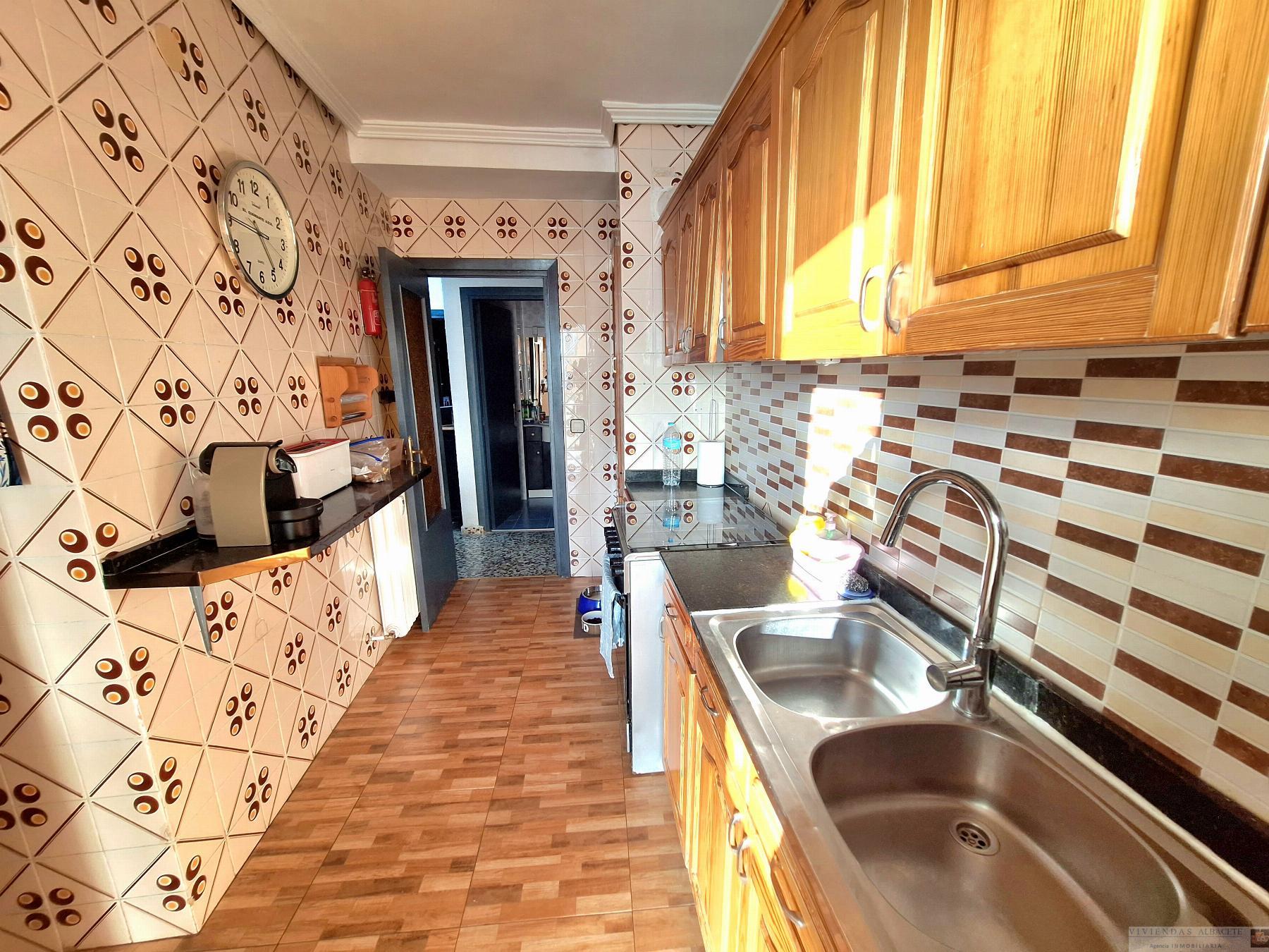 For sale of flat in Albacete
