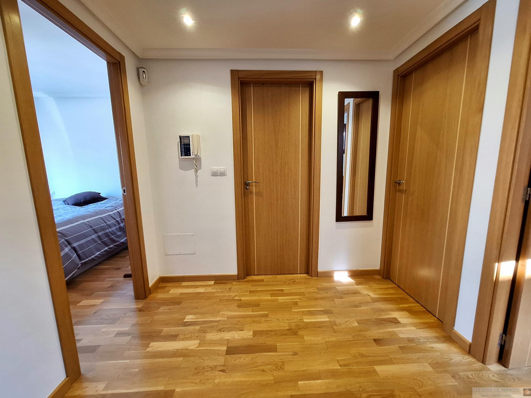 For sale of chalet in Albacete