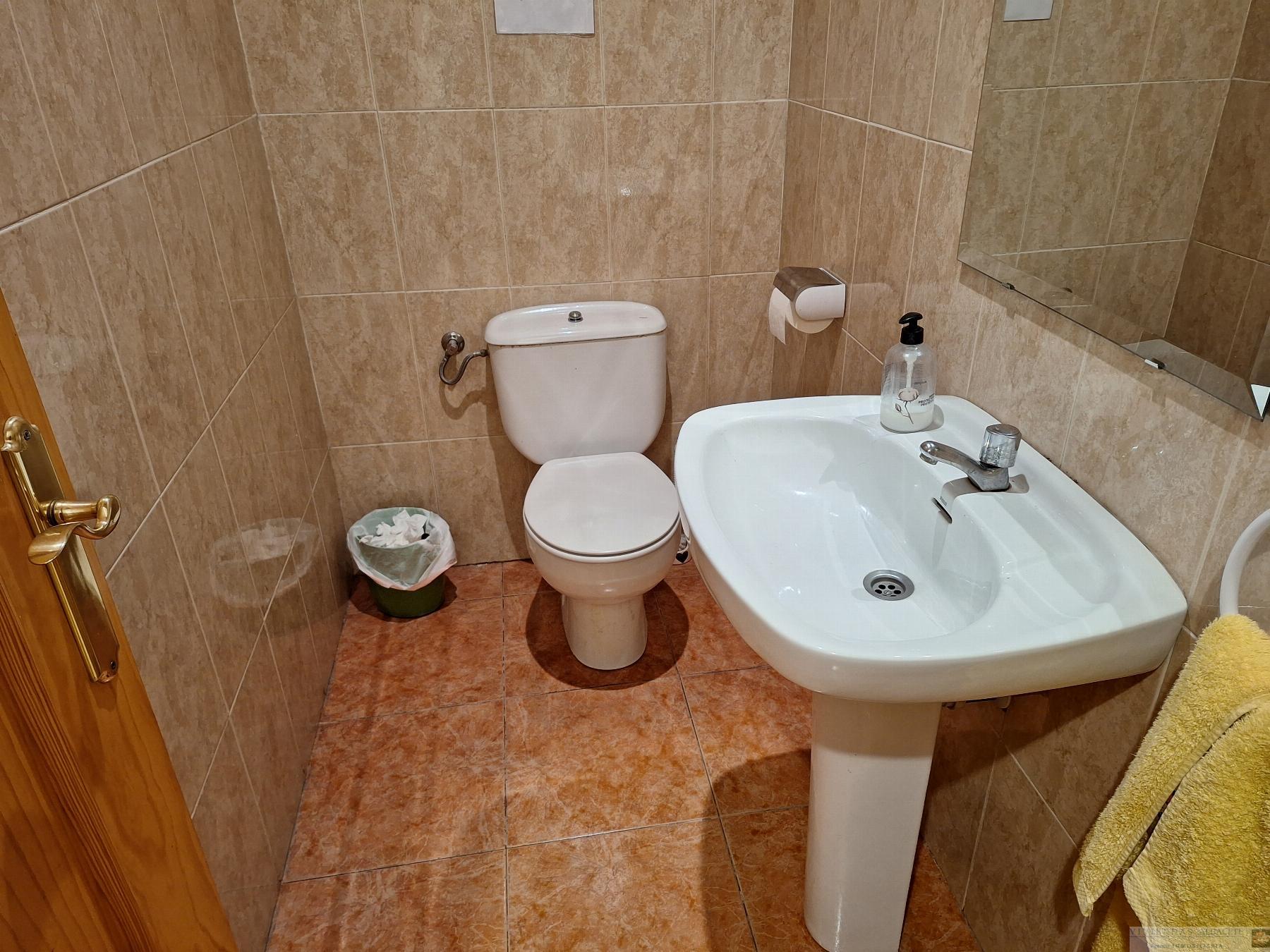 For sale of commercial in Albacete