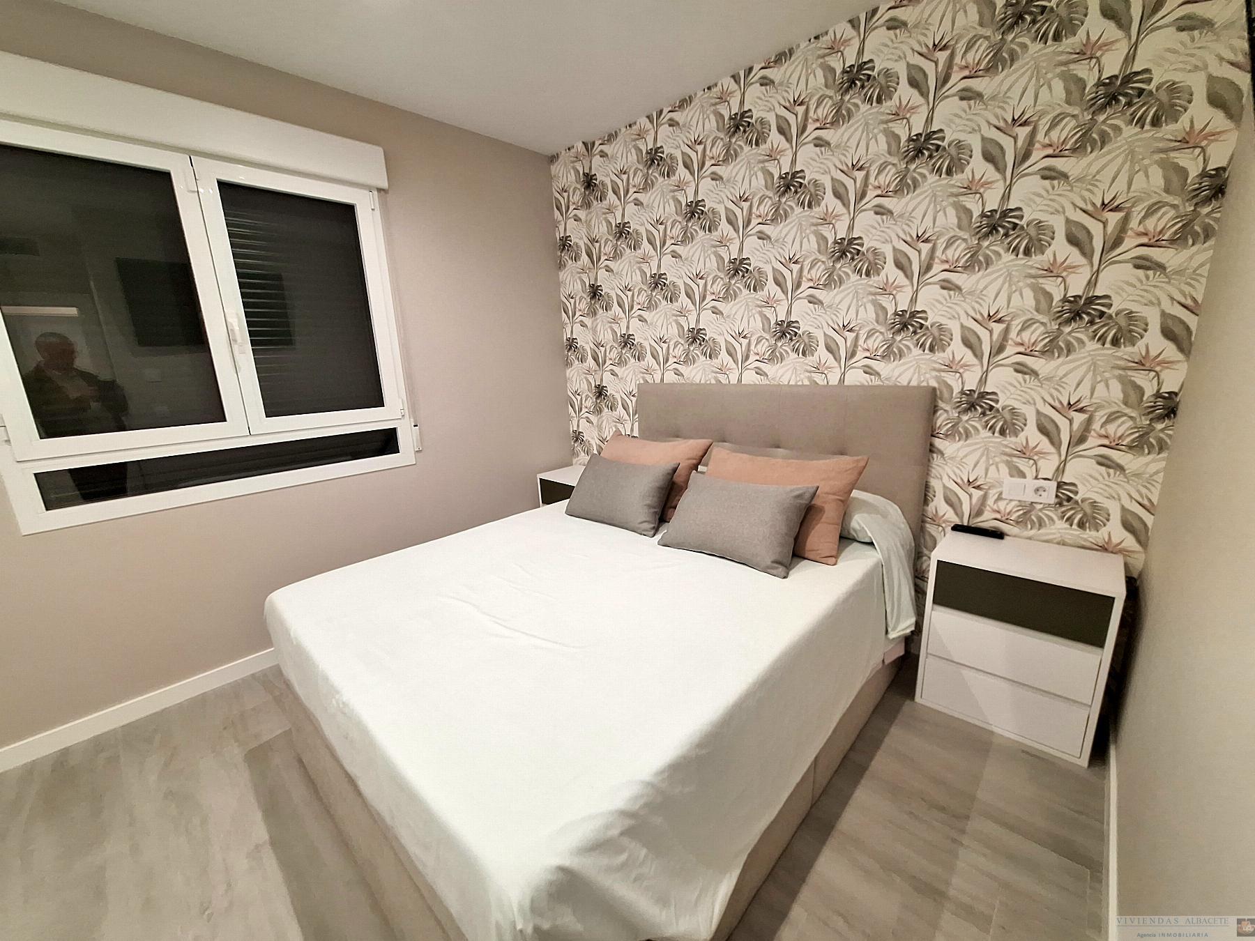 For sale of flat in Albacete