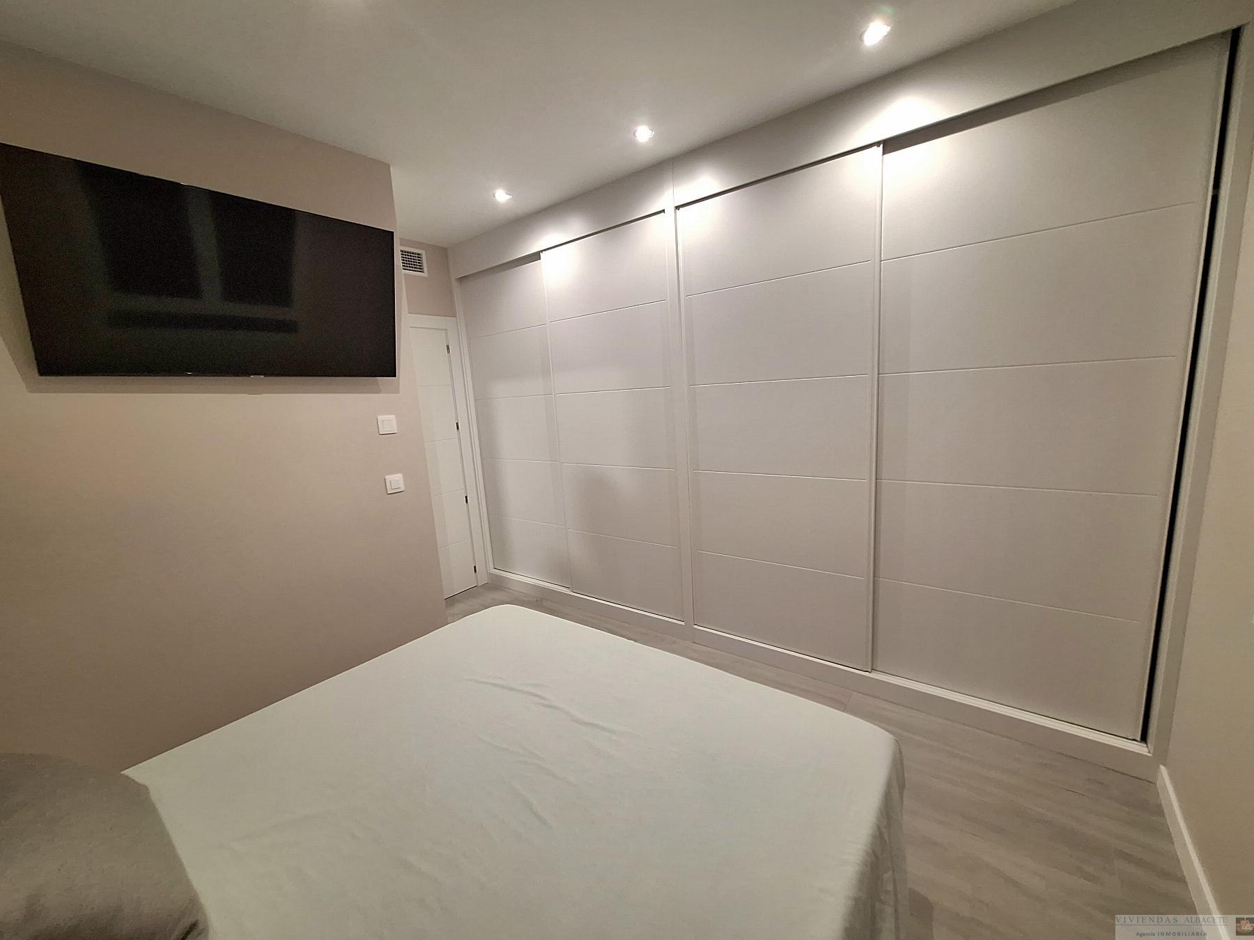For sale of flat in Albacete