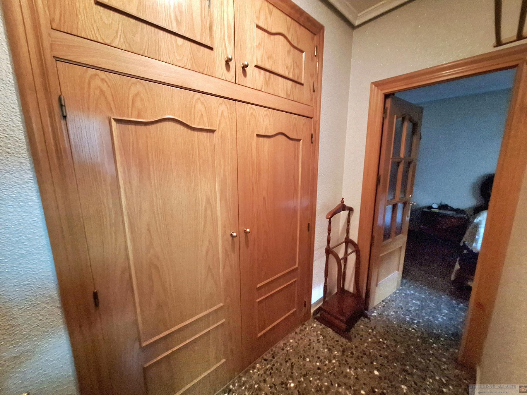 For sale of flat in Albacete