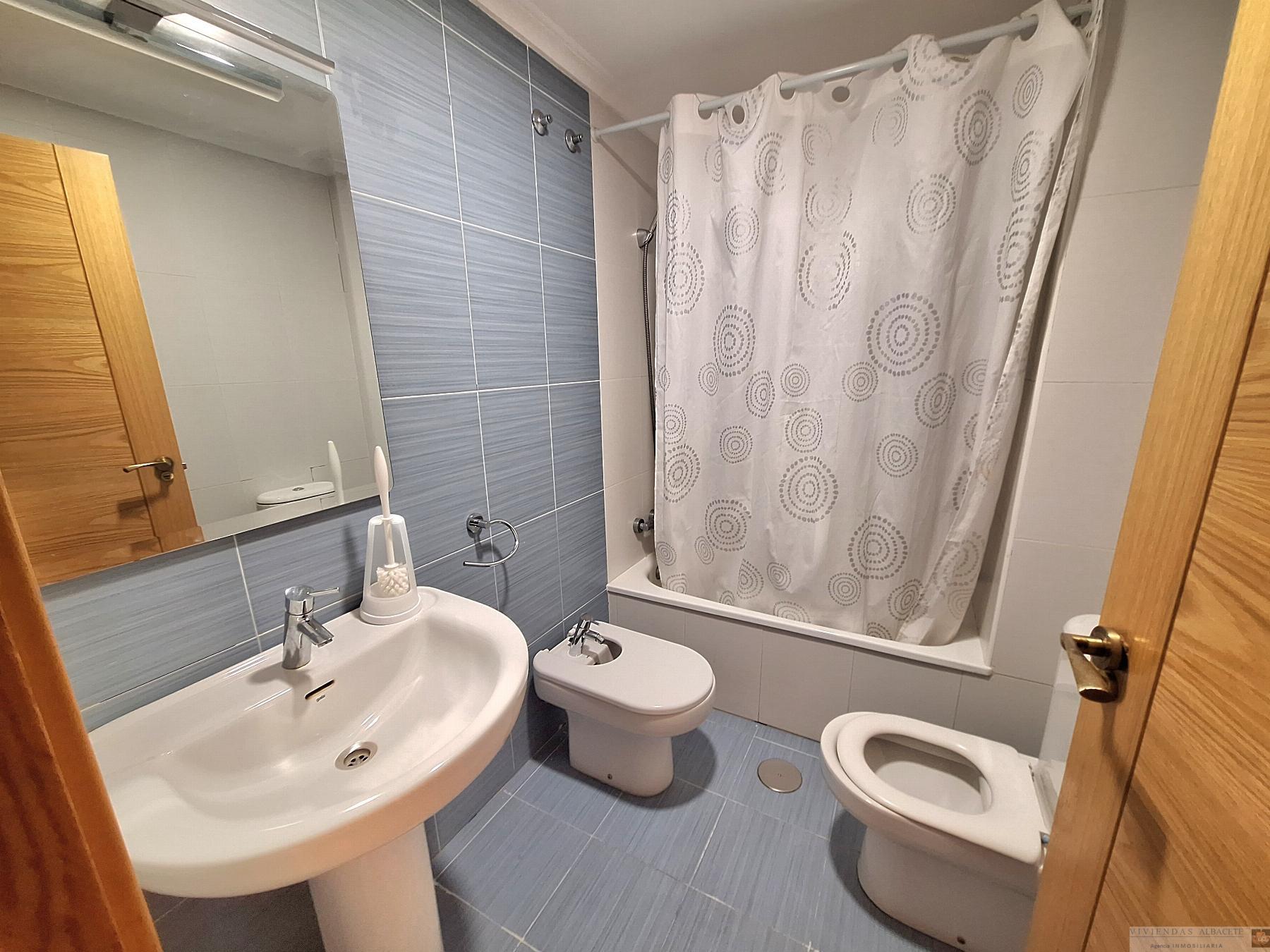For sale of flat in Albacete