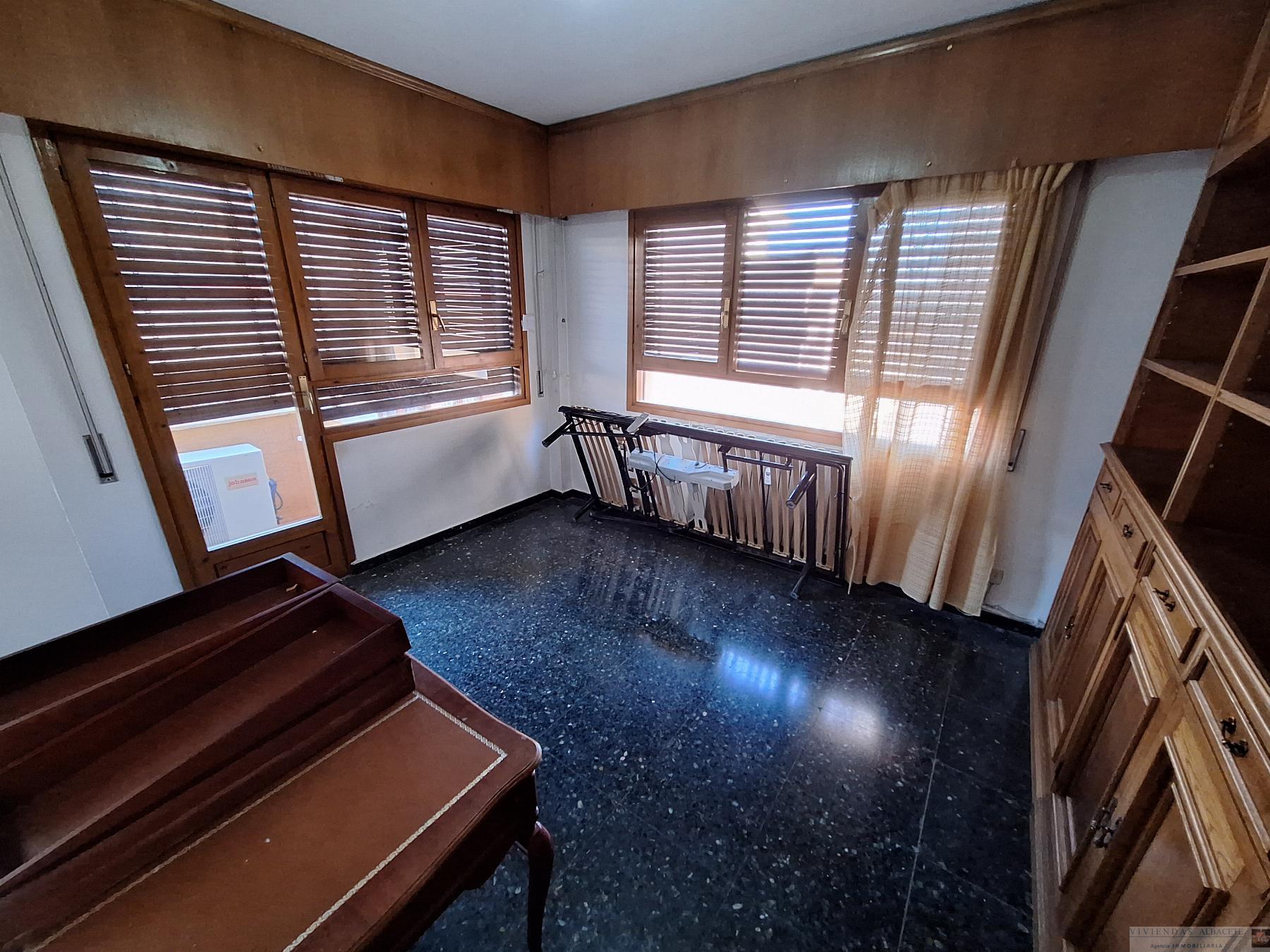 Venta de piso en Albacete