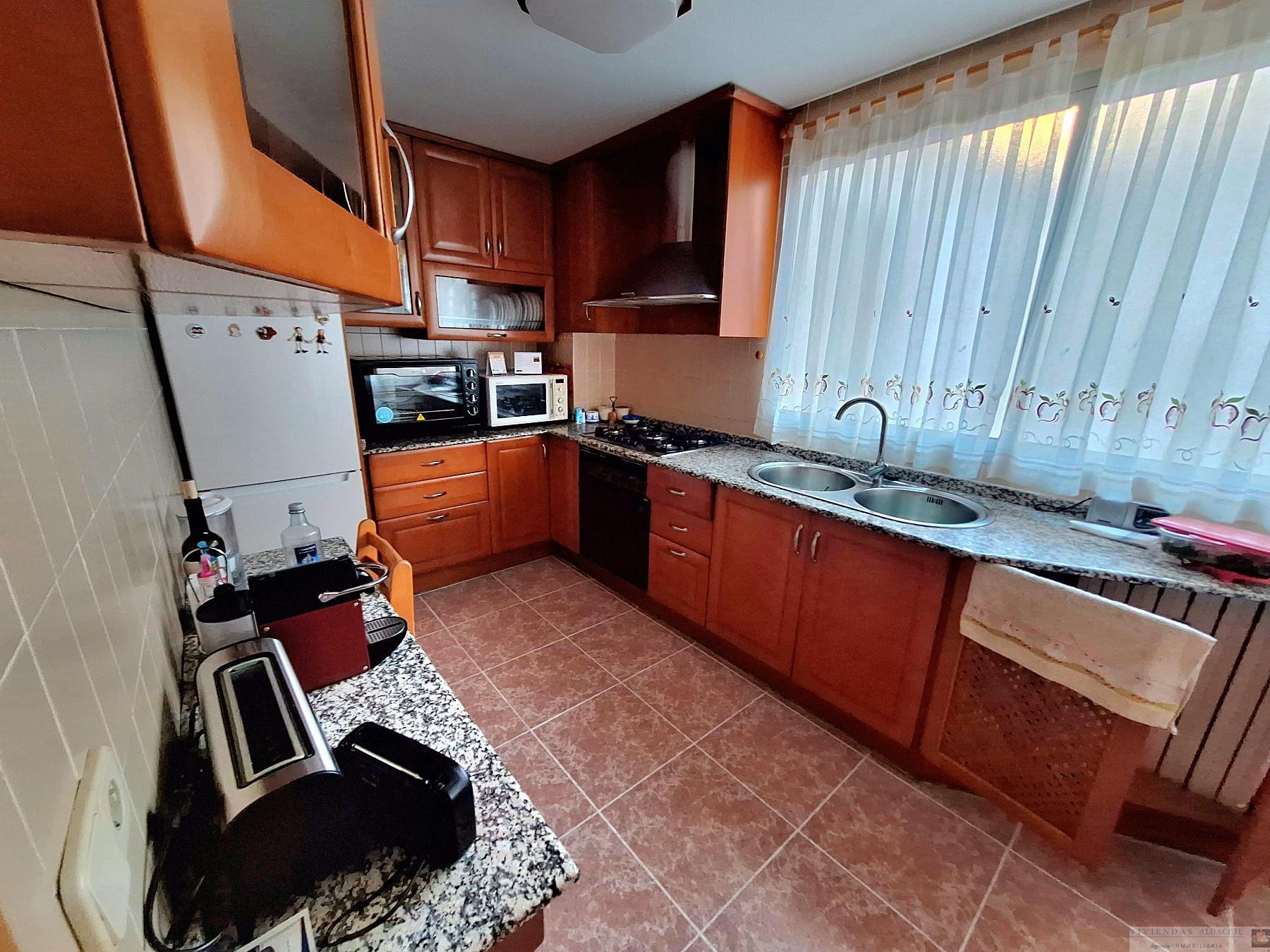 For sale of flat in Albacete