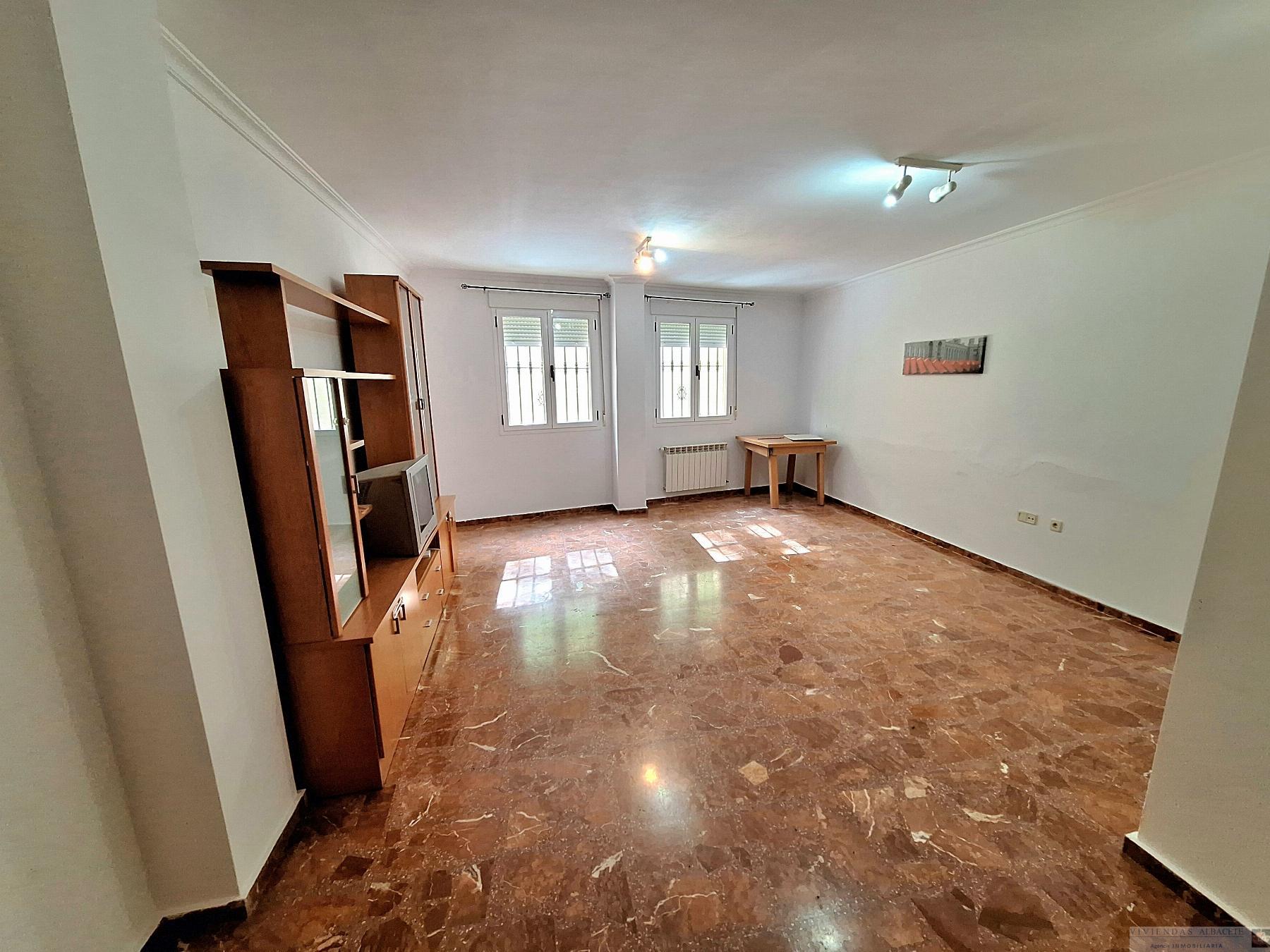 Venta de piso en Chinchilla de Monte-Aragón