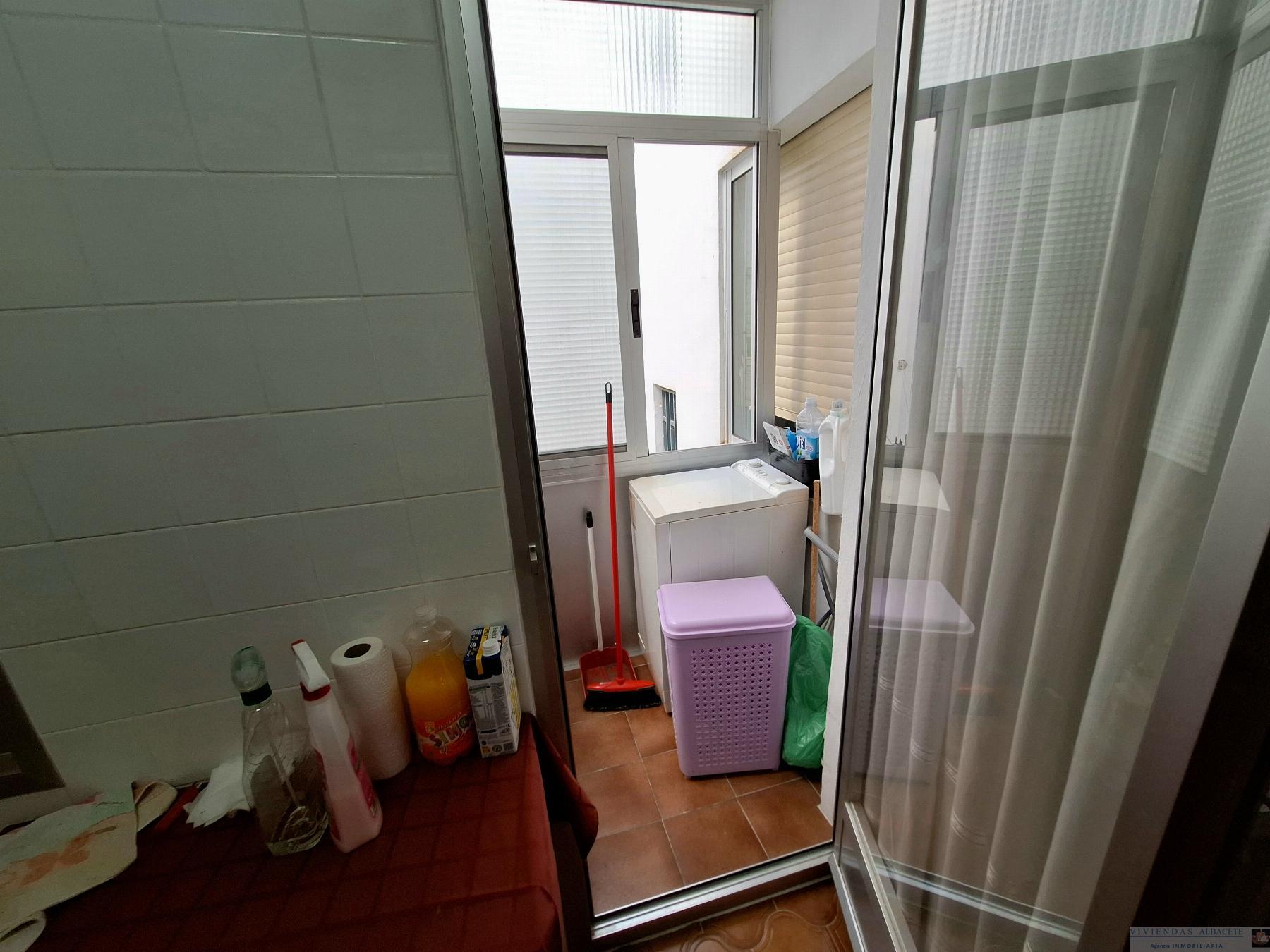 For sale of flat in Albacete